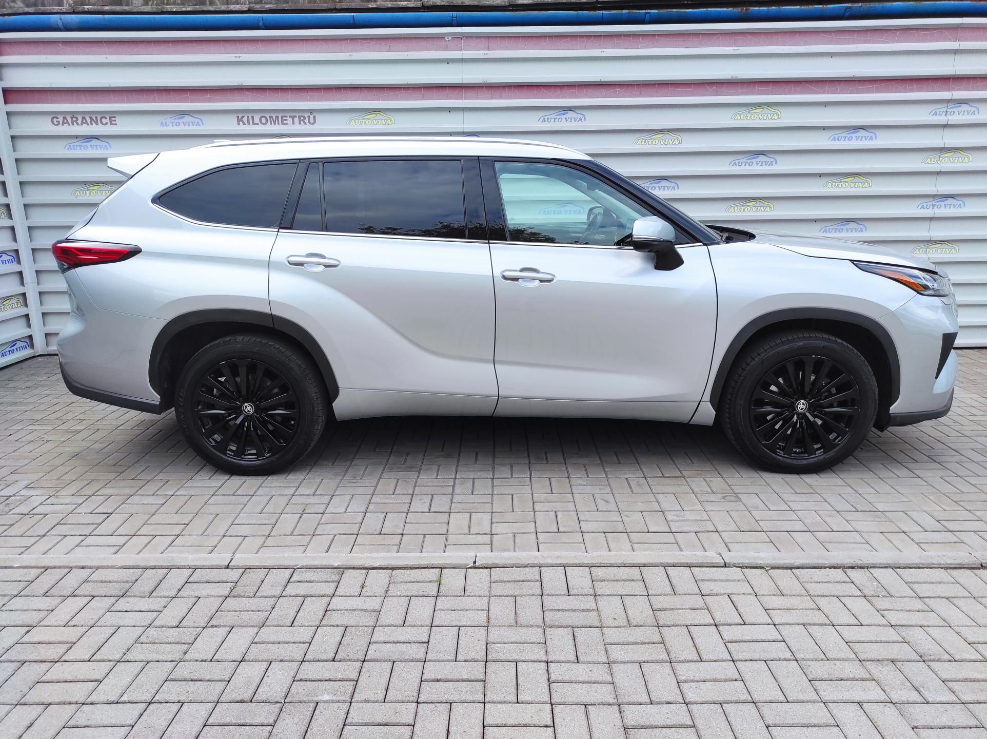 Toyota Highlander, 2.5e-CVT HEV 7míst, AWD - fotka 4