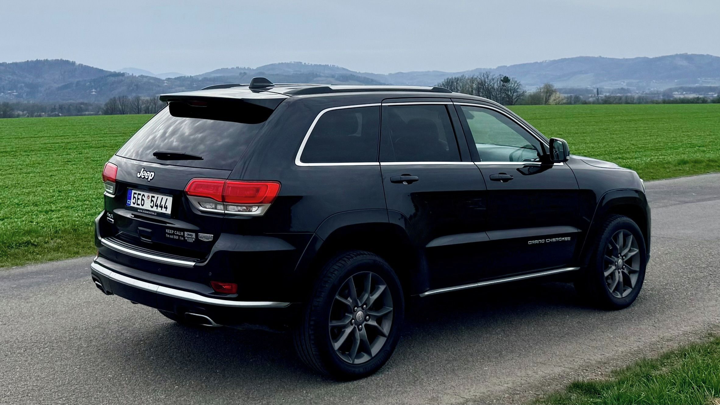 Jeep Grand Cherokee, / V6 / 4x4 / 1.maj ČR / SUMMIT - fotka 6
