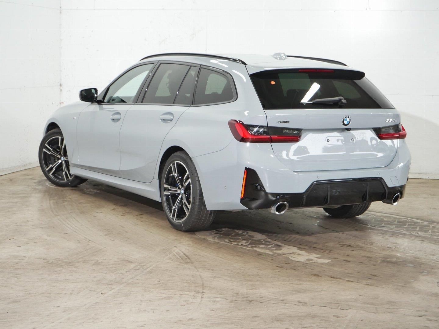 BMW Řada 3, 330D xDrive Touring - fotka 3
