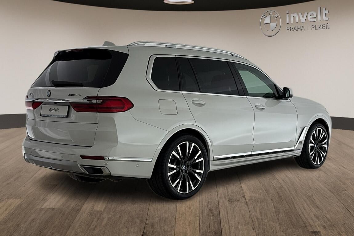 BMW X7, xDrive30d - fotka 3