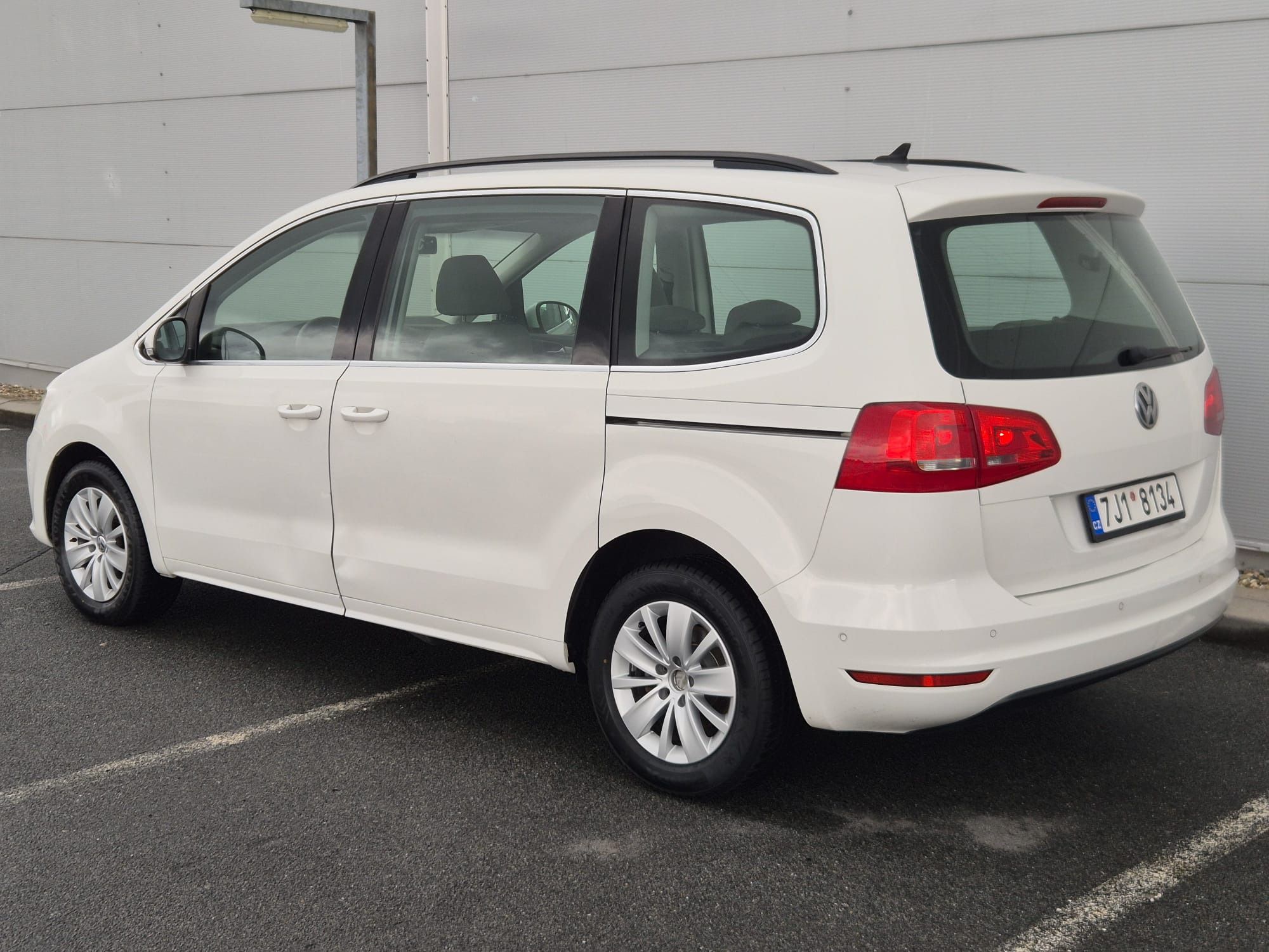 Volkswagen Sharan, 2.0TDI 7.míst Výbava - fotka 5