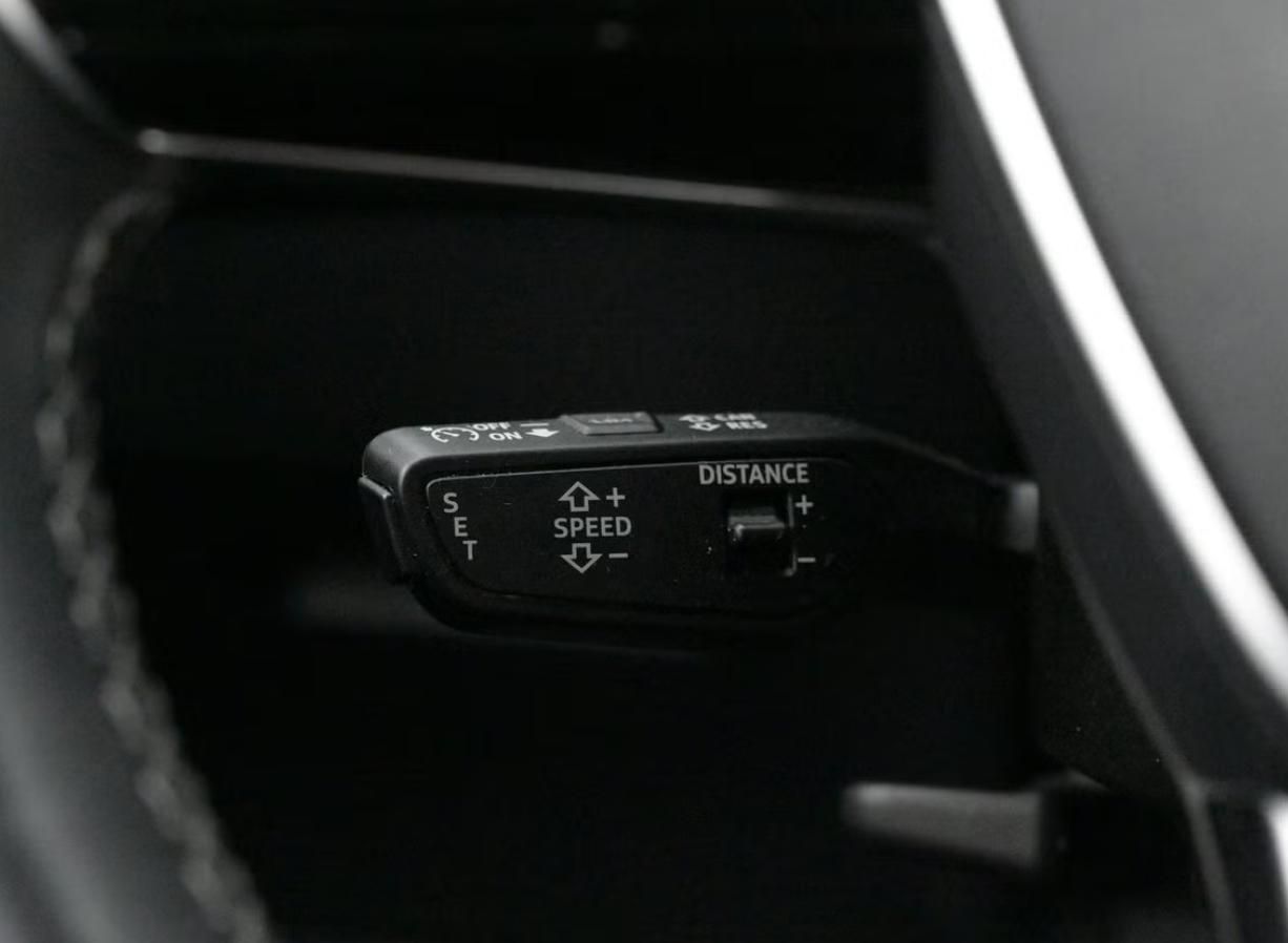 Audi Q8 e-tron, 55 Quattro SoH 95% Kamera Taž. - fotka 5