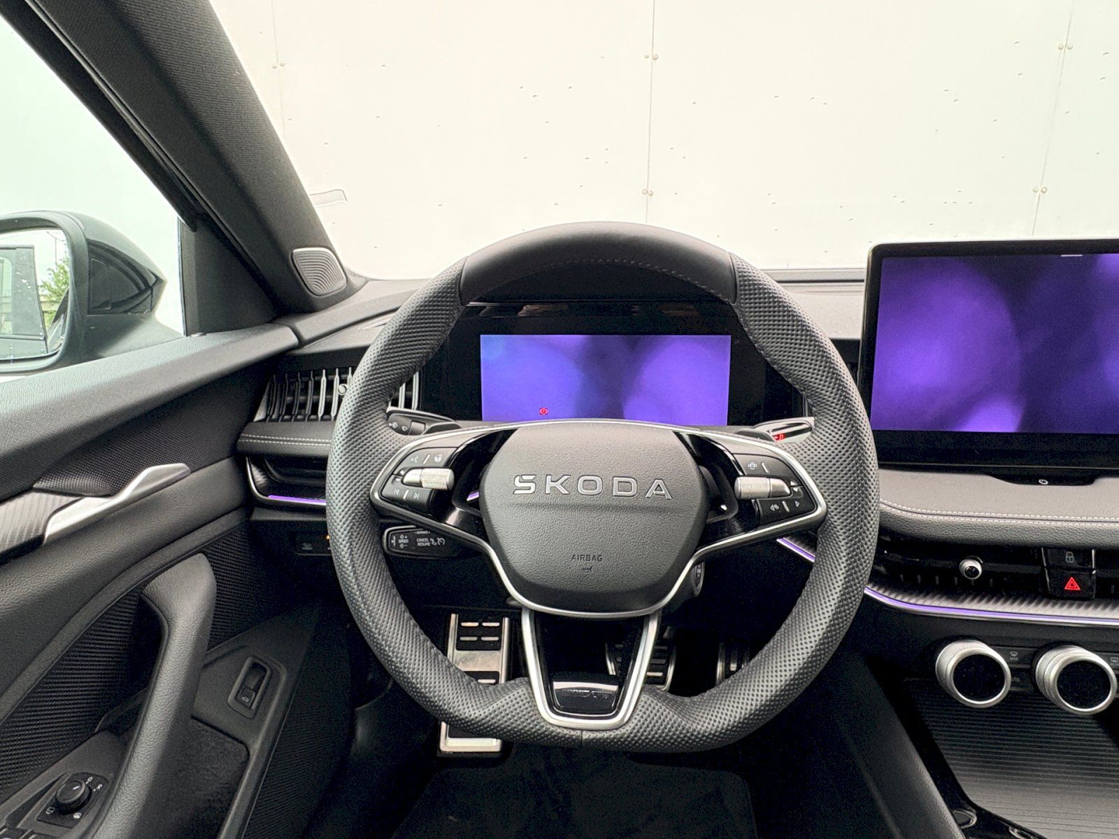 Škoda Superb, DSG 2.0 TSI / 150 kW / SPORTLI - fotka 6
