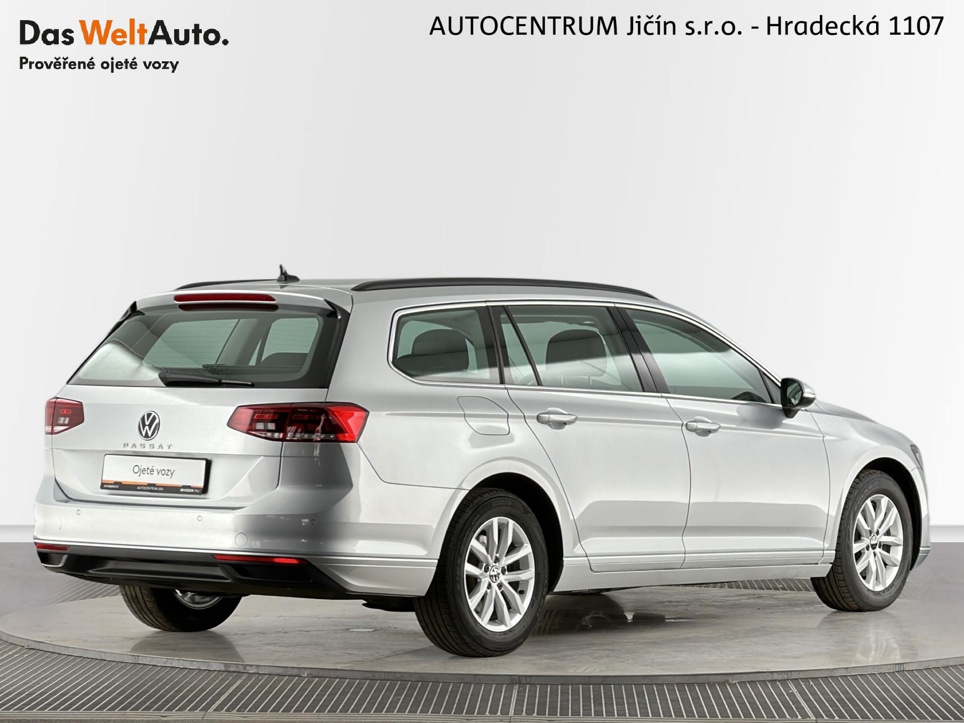 Volkswagen Passat, Business 2.0 TDI 110kW - fotka 2