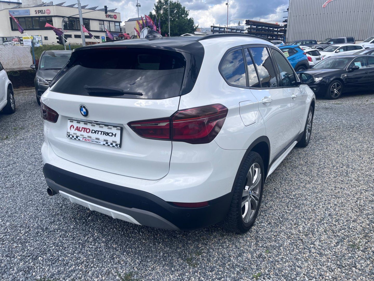 BMW X1, 2.0d x Drive - fotka 5