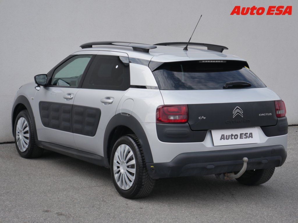 Citroën C4 Cactus, 1.2 VTi,ČR,AC,TZ - fotka 6