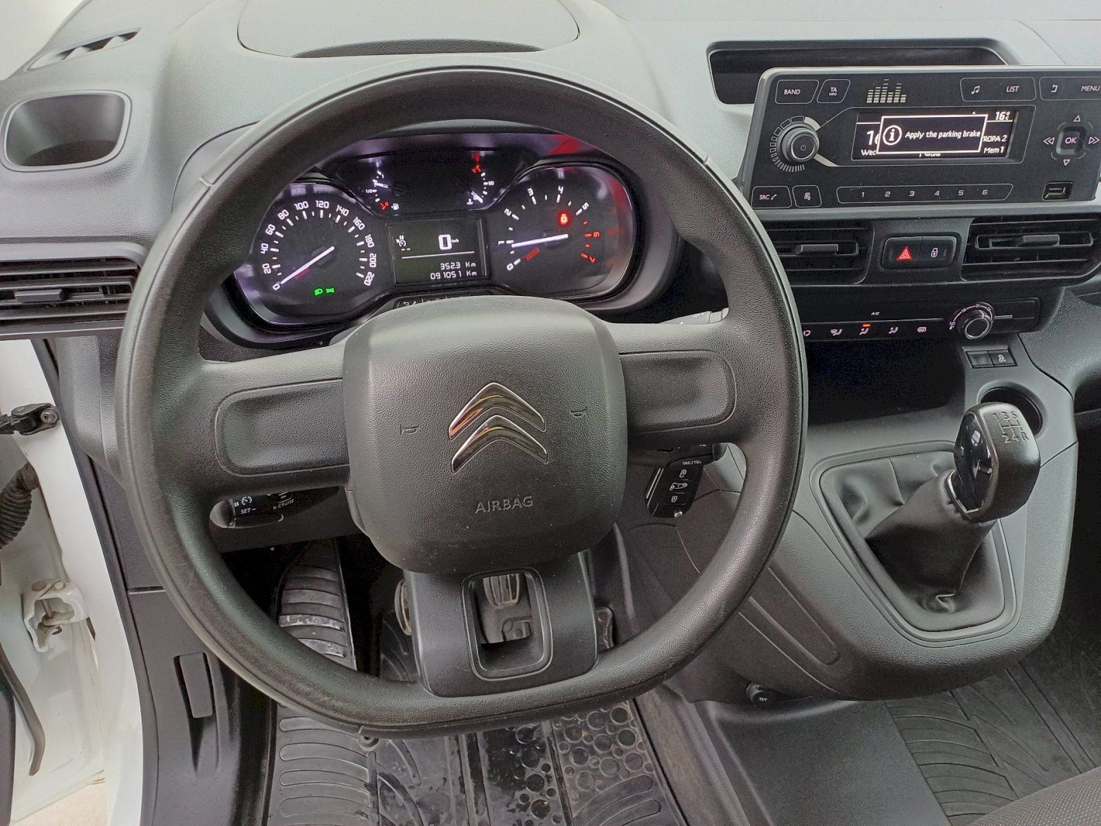 Citroën Berlingo, 1.5HDI 75Kw KLIMA, 3 MÍSTA - fotka 6