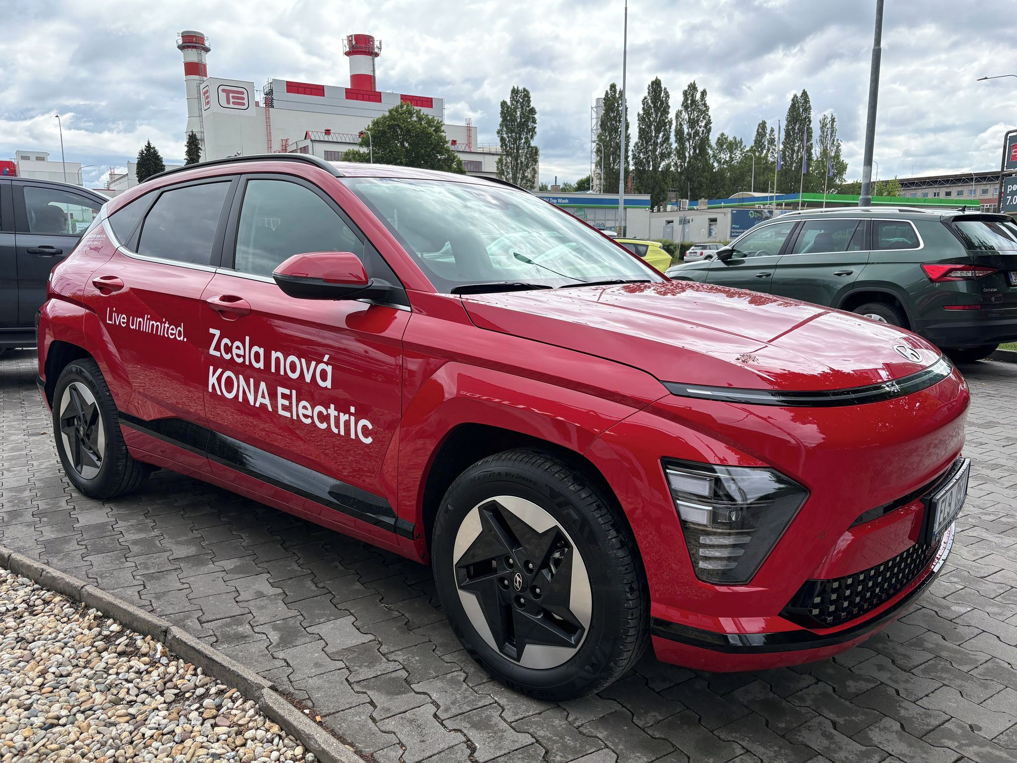 Hyundai Kona, Czech Edition EV 27 64,8KWH - fotka 5