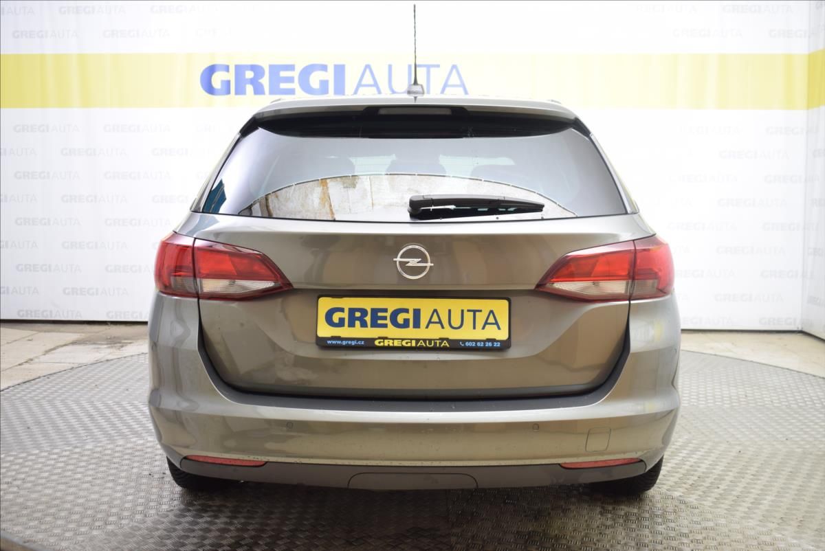 Opel Astra, 1,5 CDTi 1.MAJITEL,PR.SERVIS - fotka 4