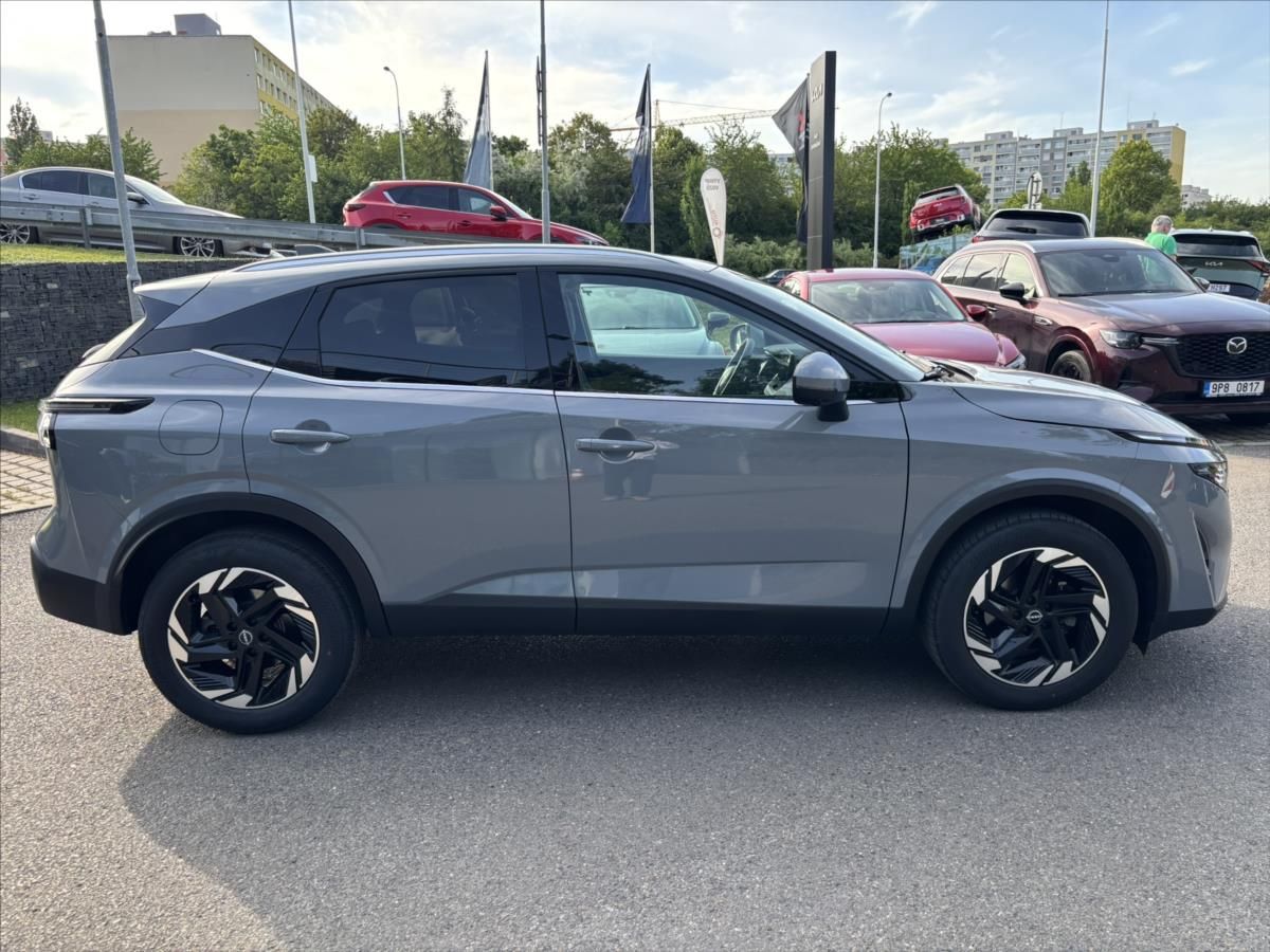 Nissan Qashqai, 1,3 MHEV AT N-Connecta 1.ČR - fotka 6
