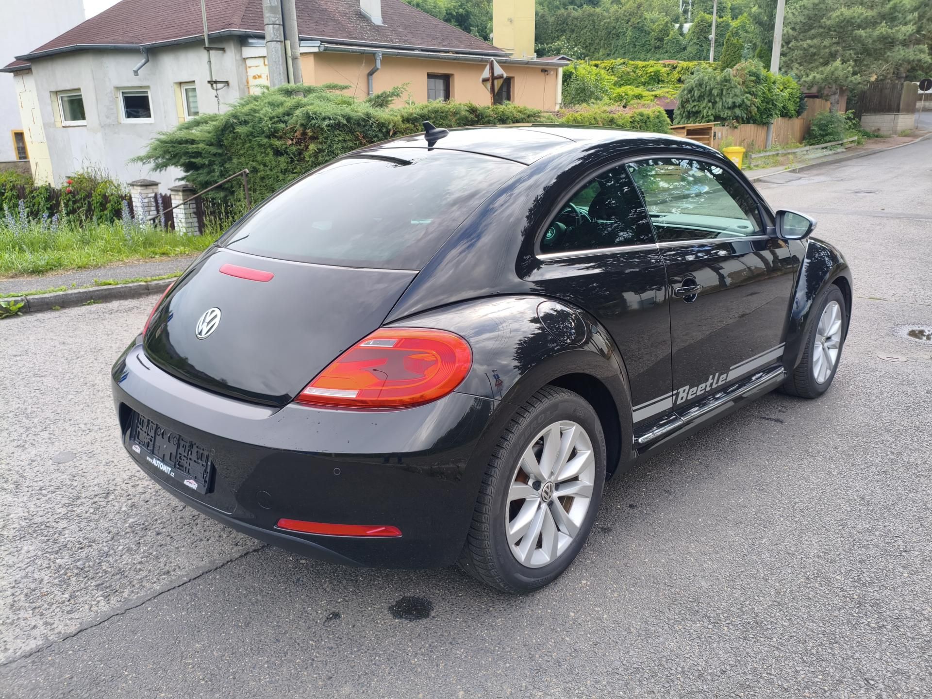 Volkswagen Beetle, 1,2 TSI 77Kw - fotka 6