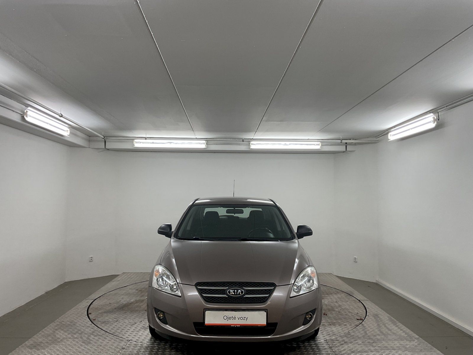 Kia Cee´d, 1. gen 1.4 Active - fotka 6