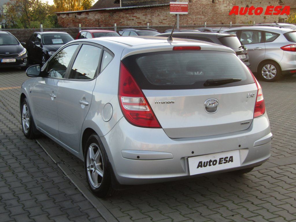 Hyundai i30, 1.6 CRDi,ČR,AC - fotka 6