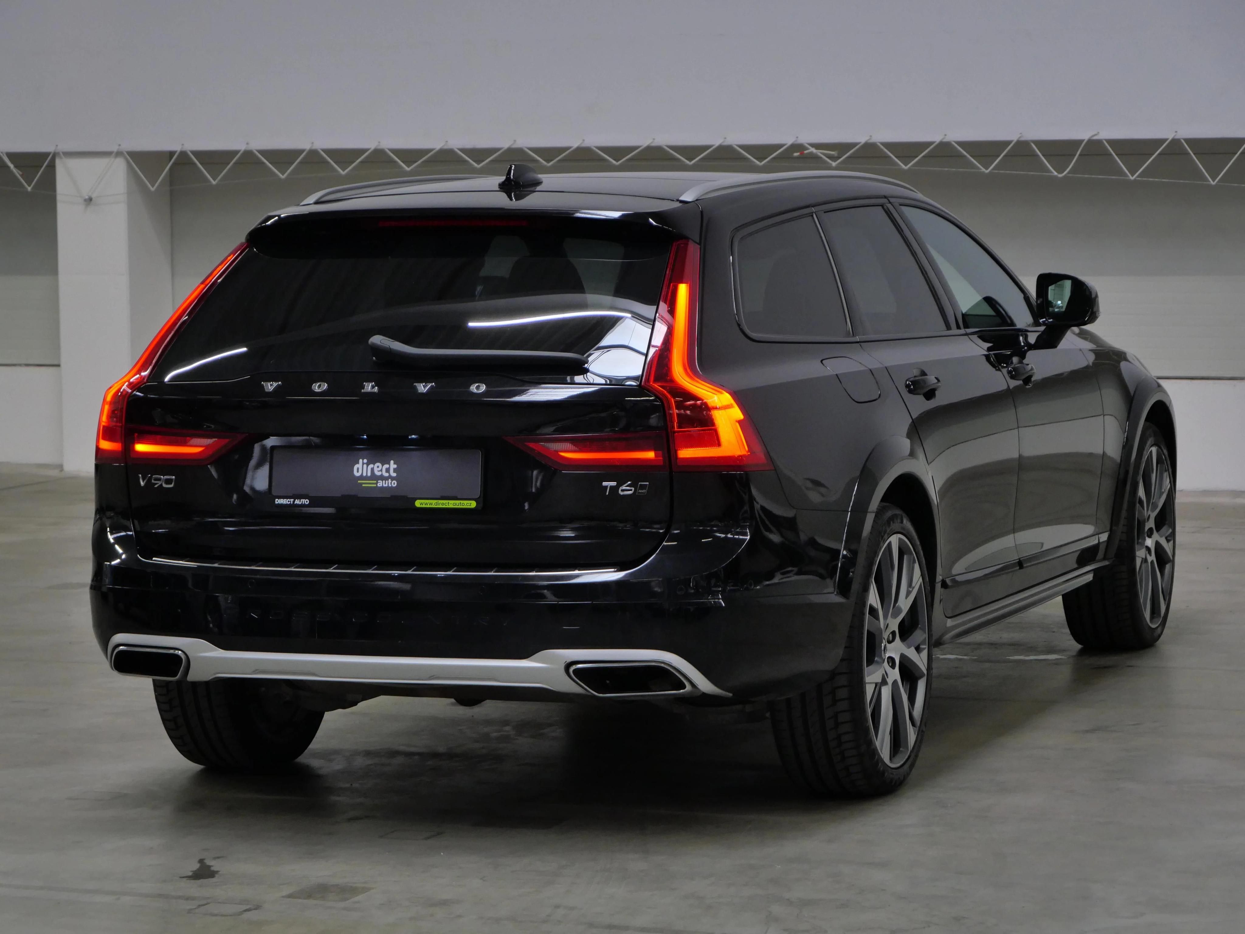 Volvo V90 - fotka 2