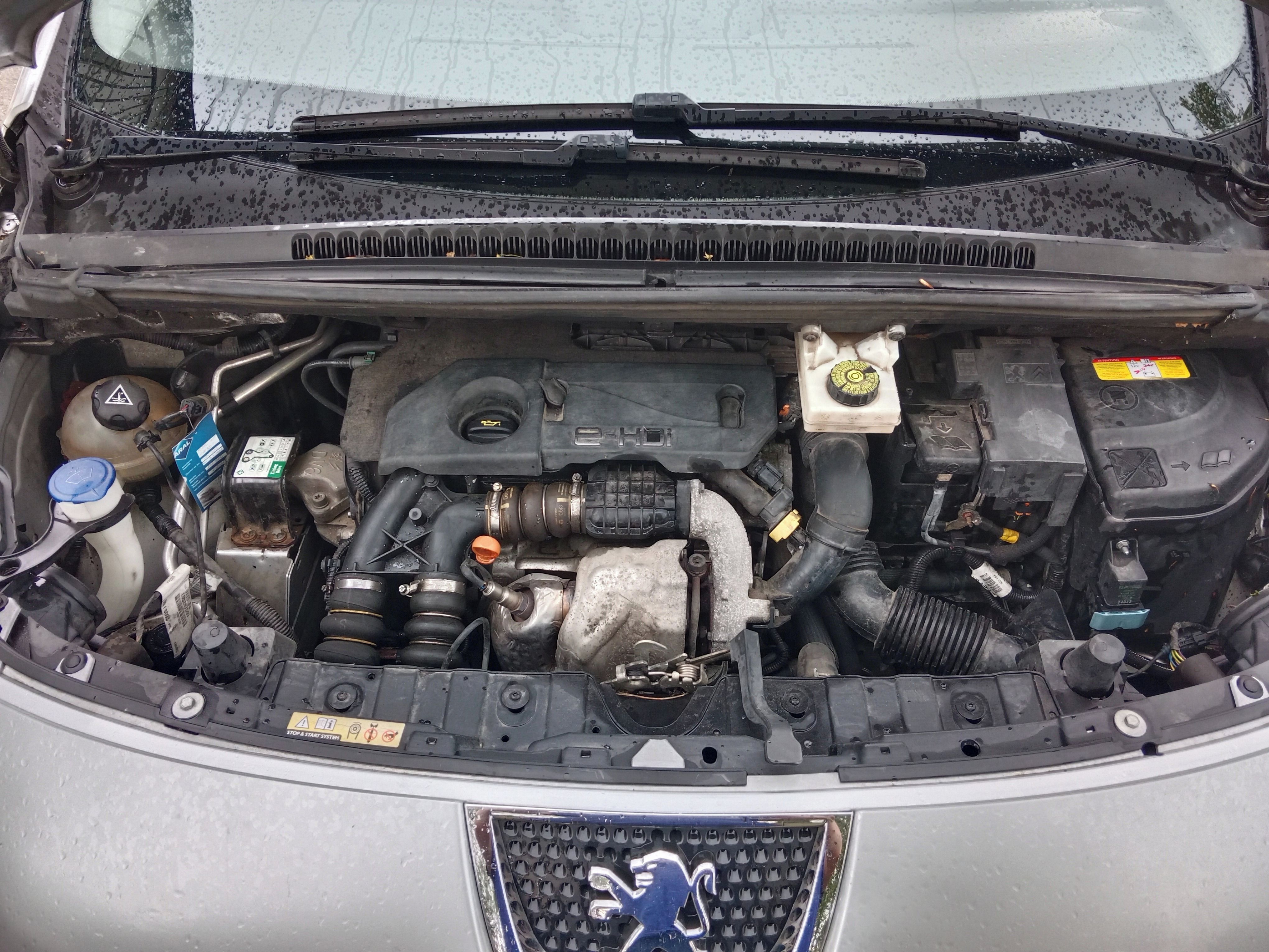 Peugeot 3008, 1.6HDI - fotka 2
