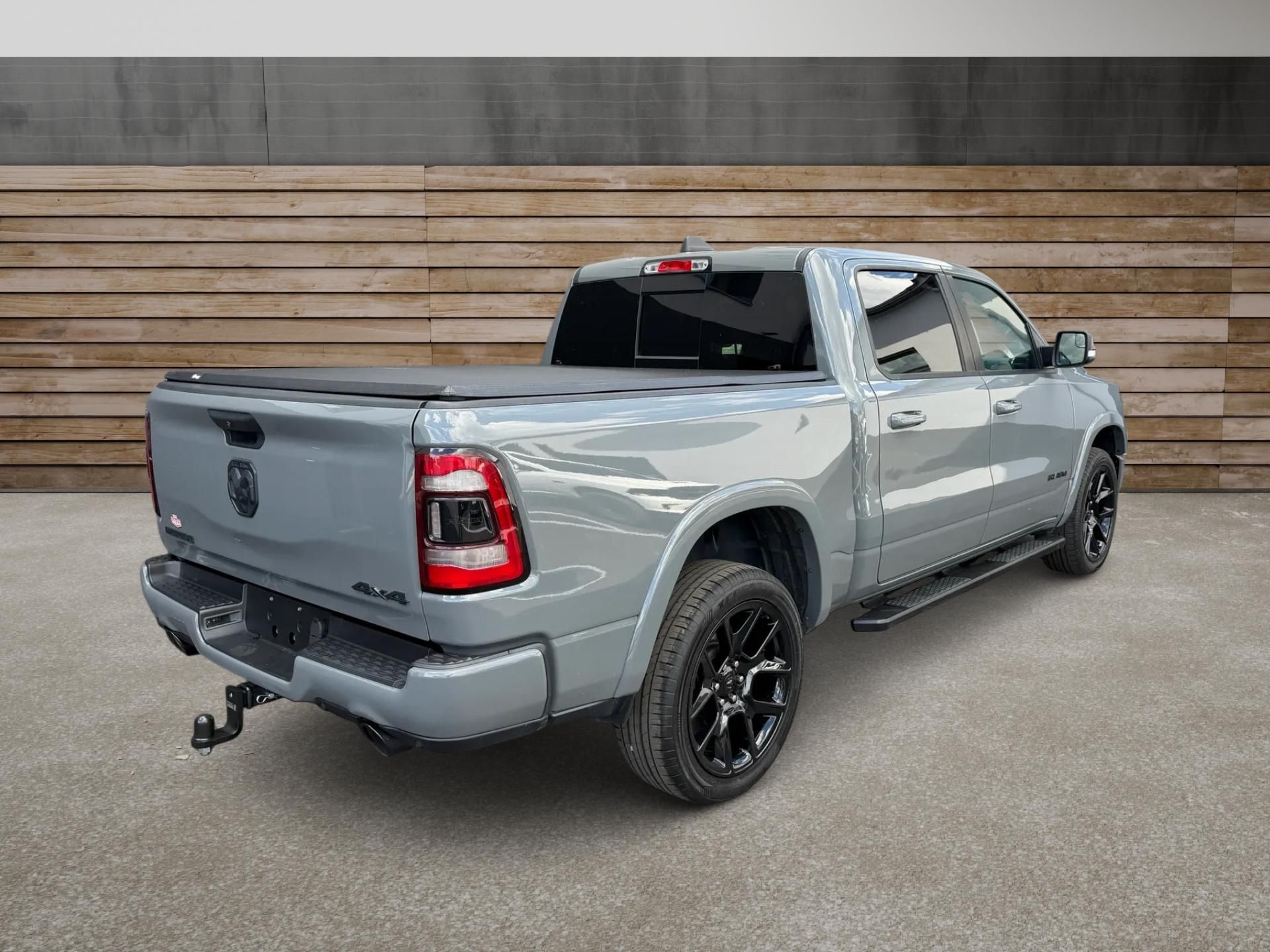 Dodge Ram, +BUILT TO SERVE+DESTROYER GREY - fotka 3