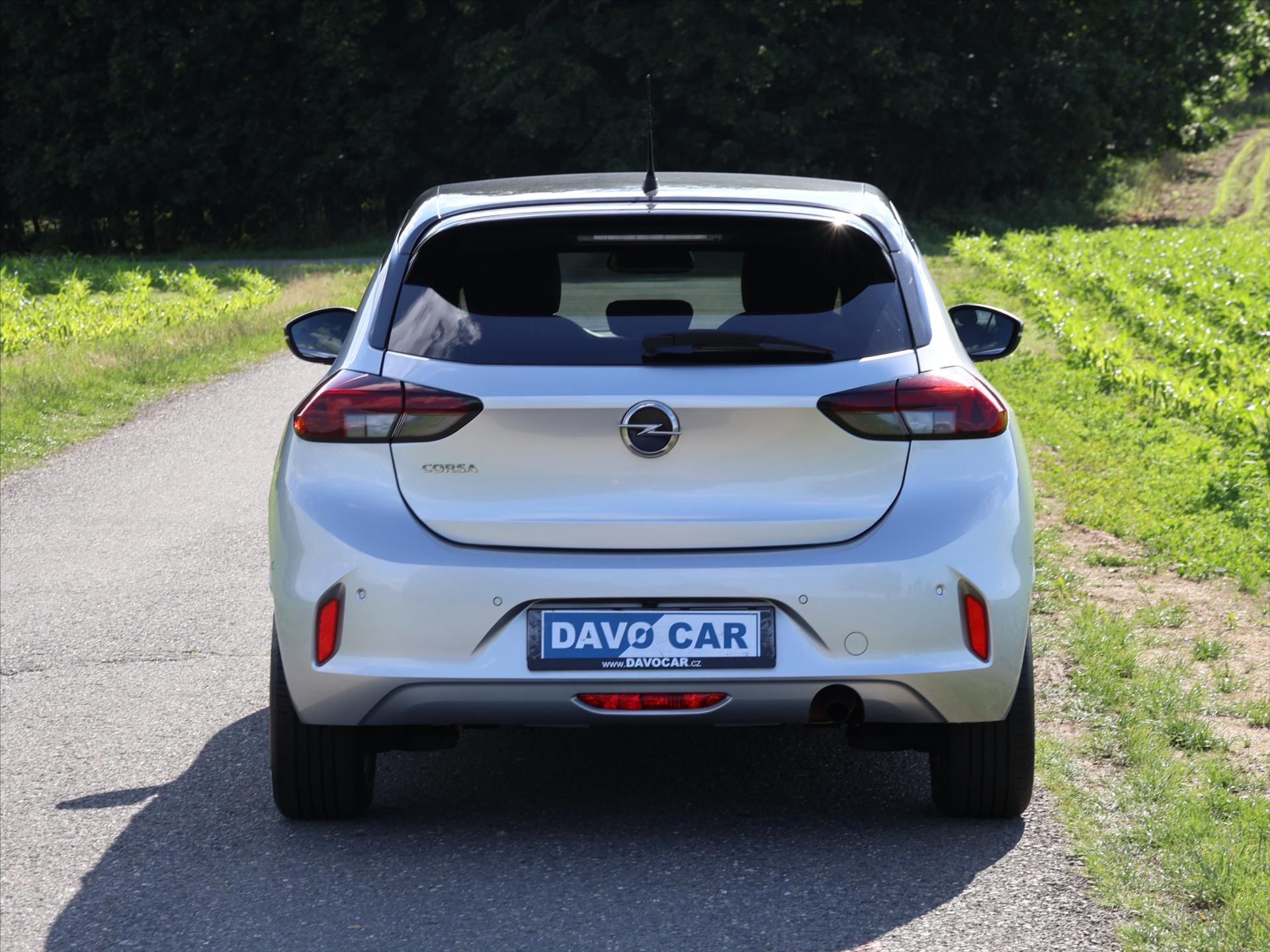 Opel Corsa, 1,2 Turbo 74kW Aut. Elegance - fotka 6