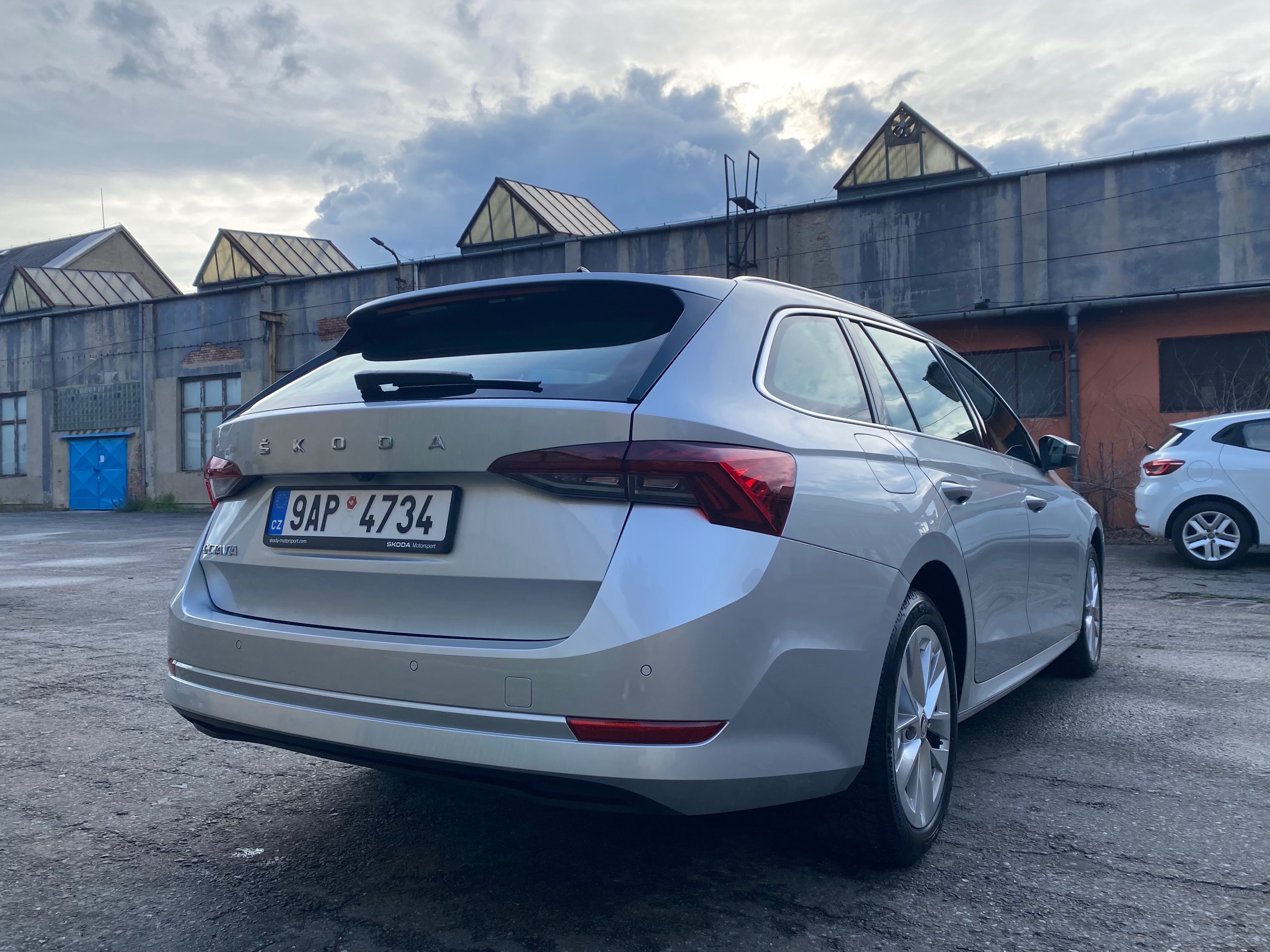 Škoda Octavia, Style+ DSG 2.0TDI 110kW ČR - fotka 6