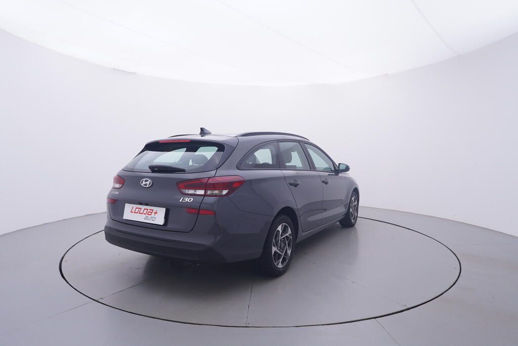 Hyundai i30, 1.0 GDI 74 kW - fotka 5
