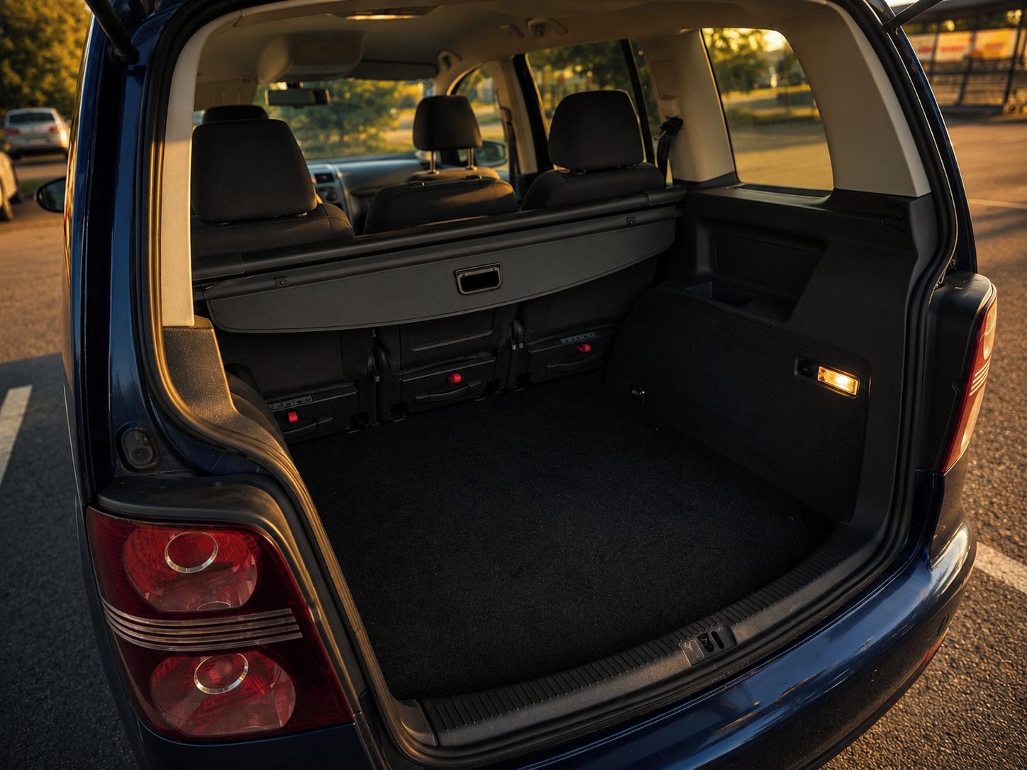 Volkswagen Touran - fotka 4