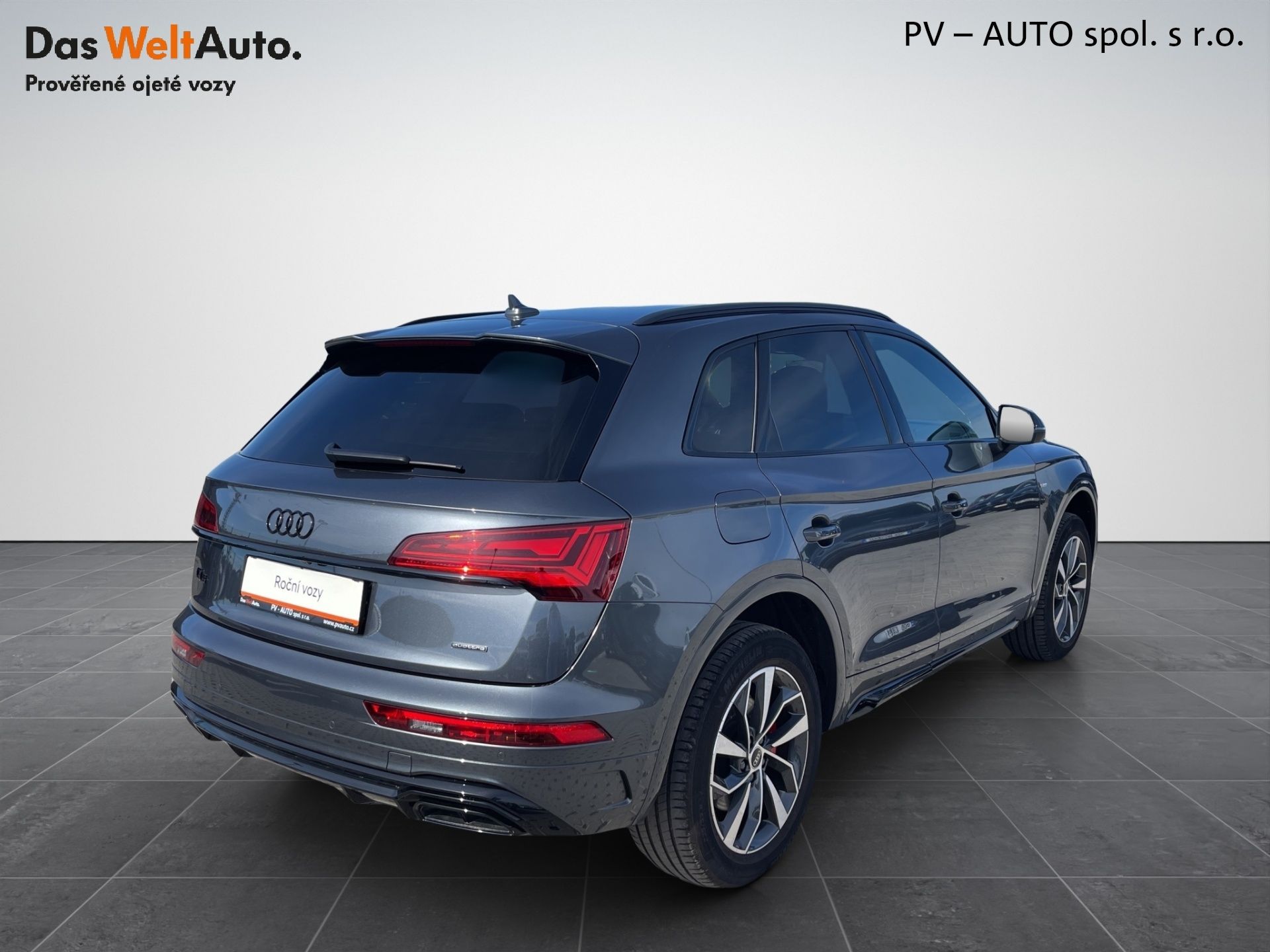 Audi Q5, S-Line 40 TDI 150 kW Quattro S - fotka 2