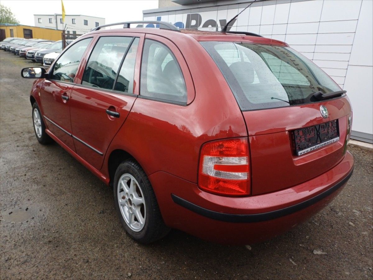 Škoda Fabia, 1,4 16V  kombi - fotka 6