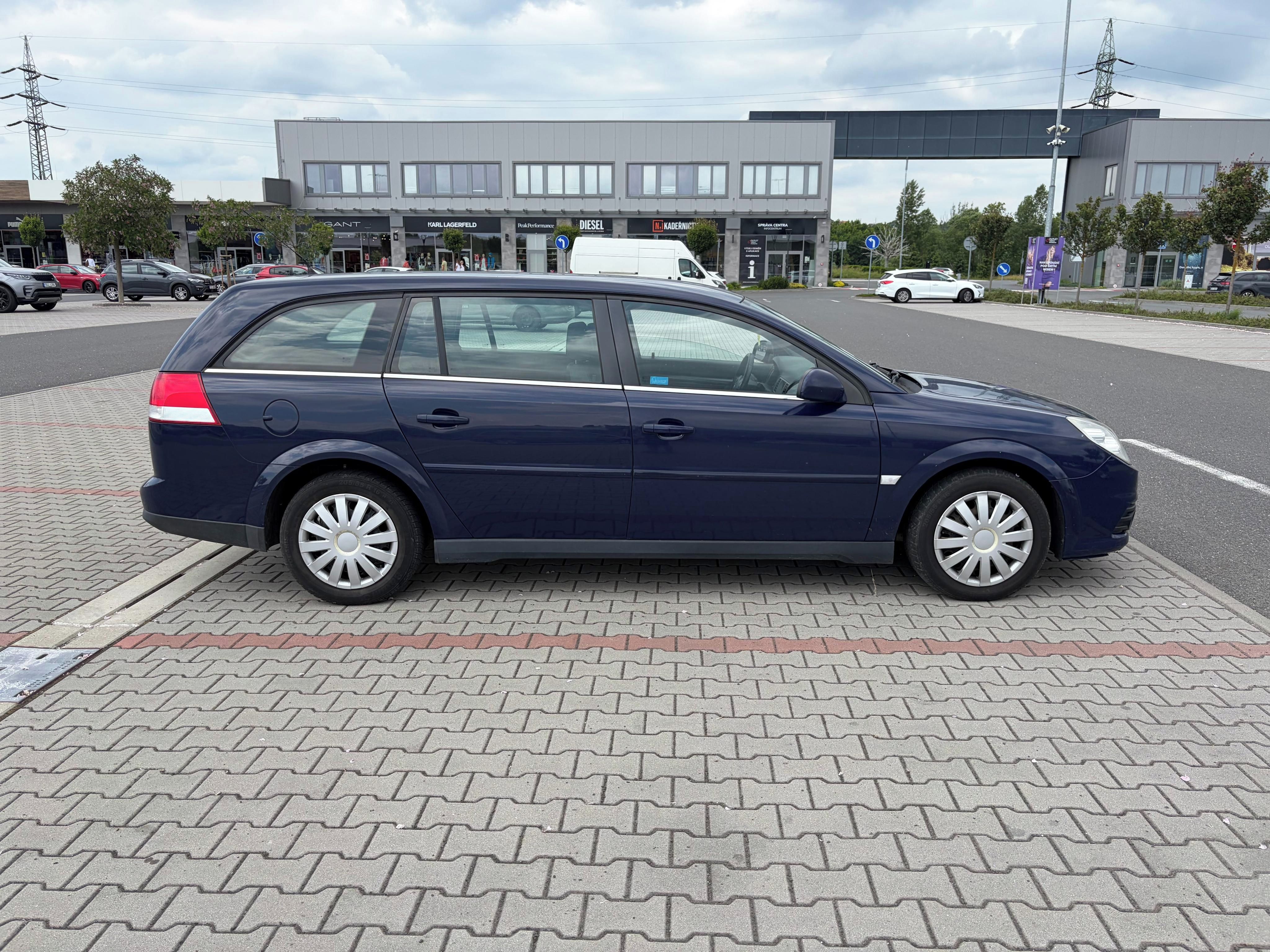 Opel Vectra, 1.9 CDTi 110kw ČR - fotka 2