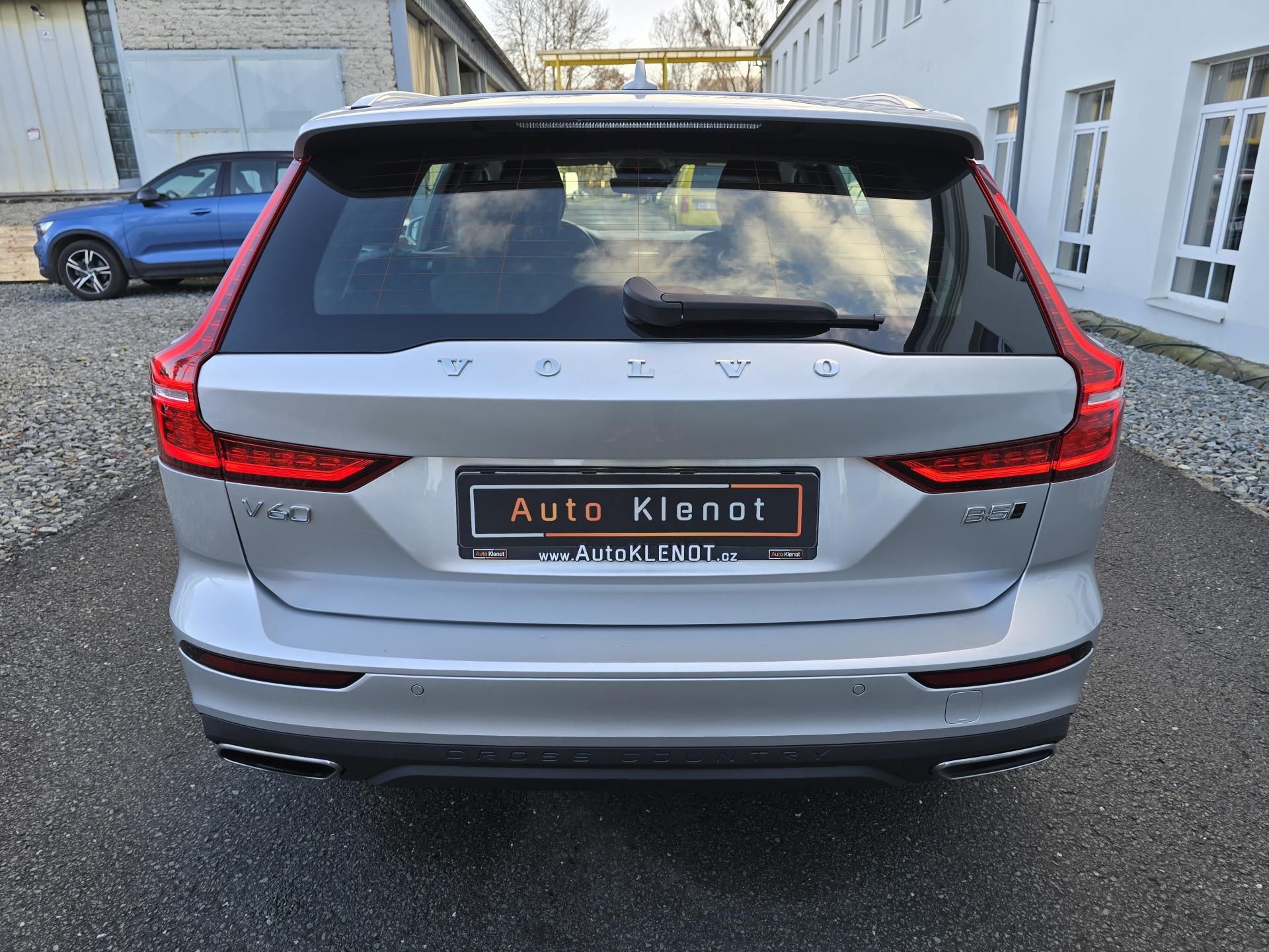 Volvo V60, 2,0 184kW B5 4x4 CROSS COUNTRY - fotka 6