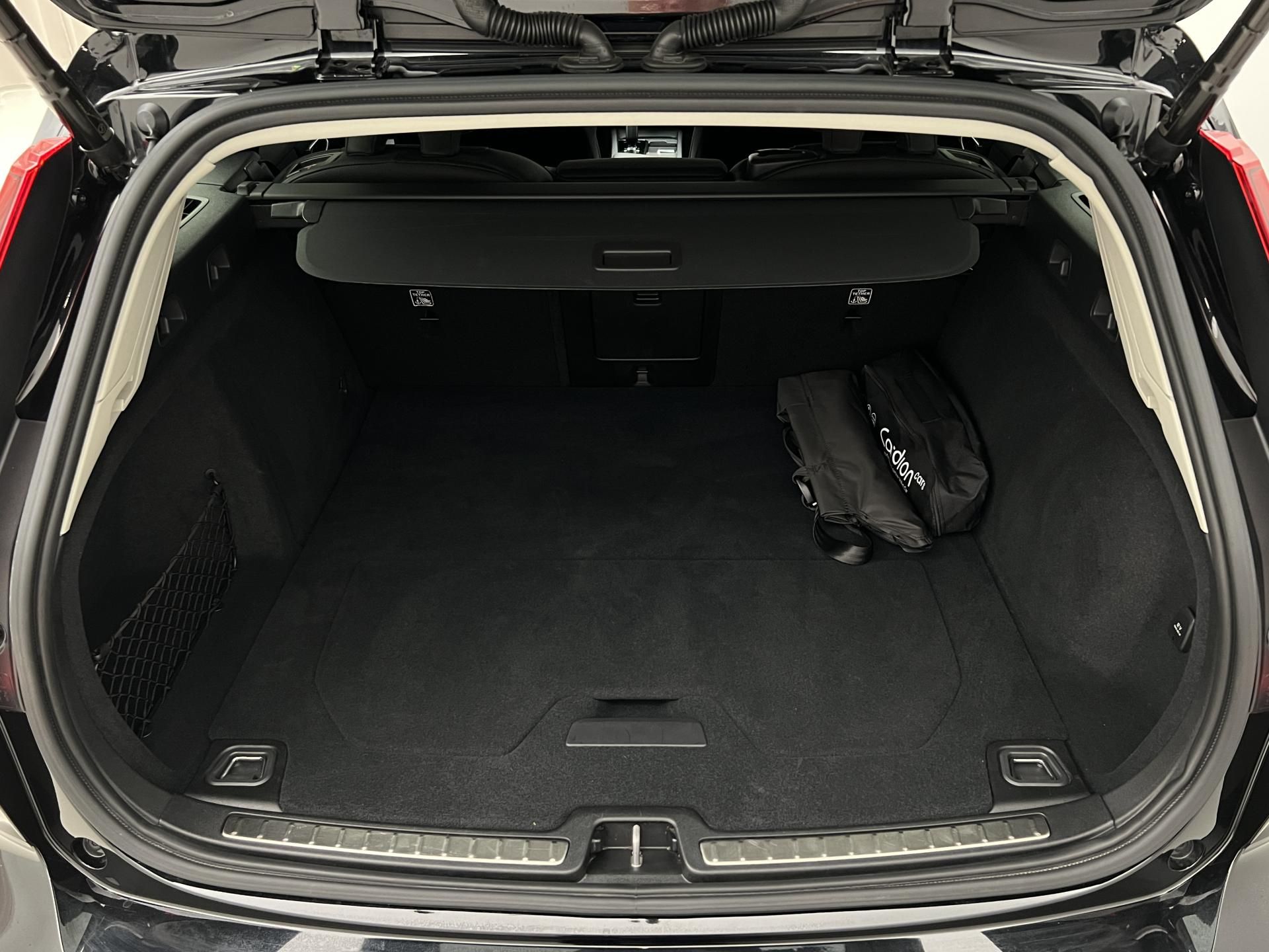 Volvo V60, B4 DARK PLUS - fotka 5