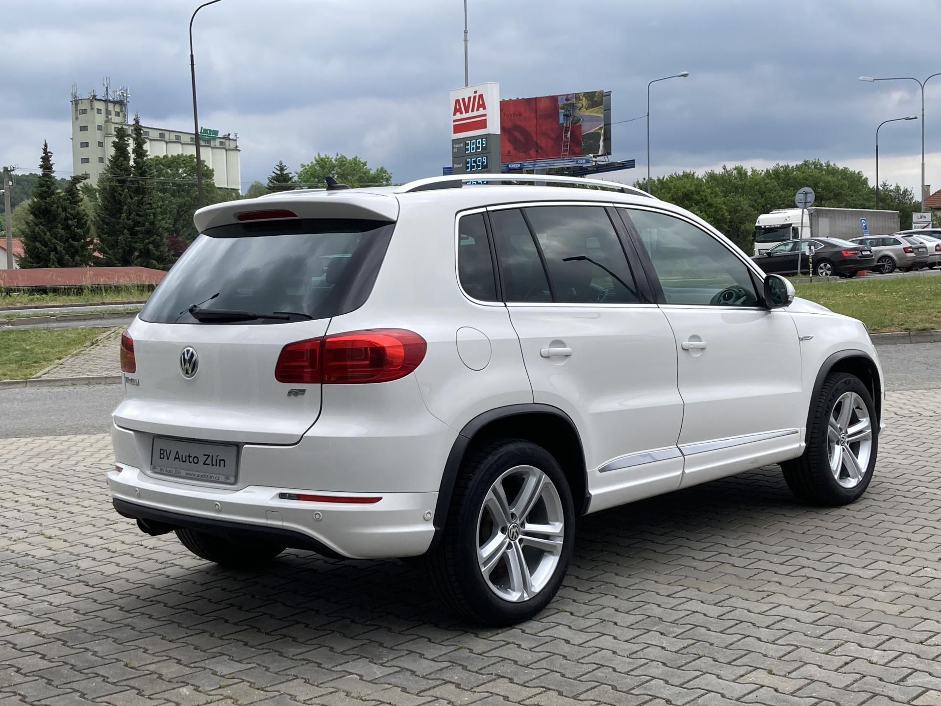 Volkswagen Tiguan, 2.0TDI R-line - fotka 5