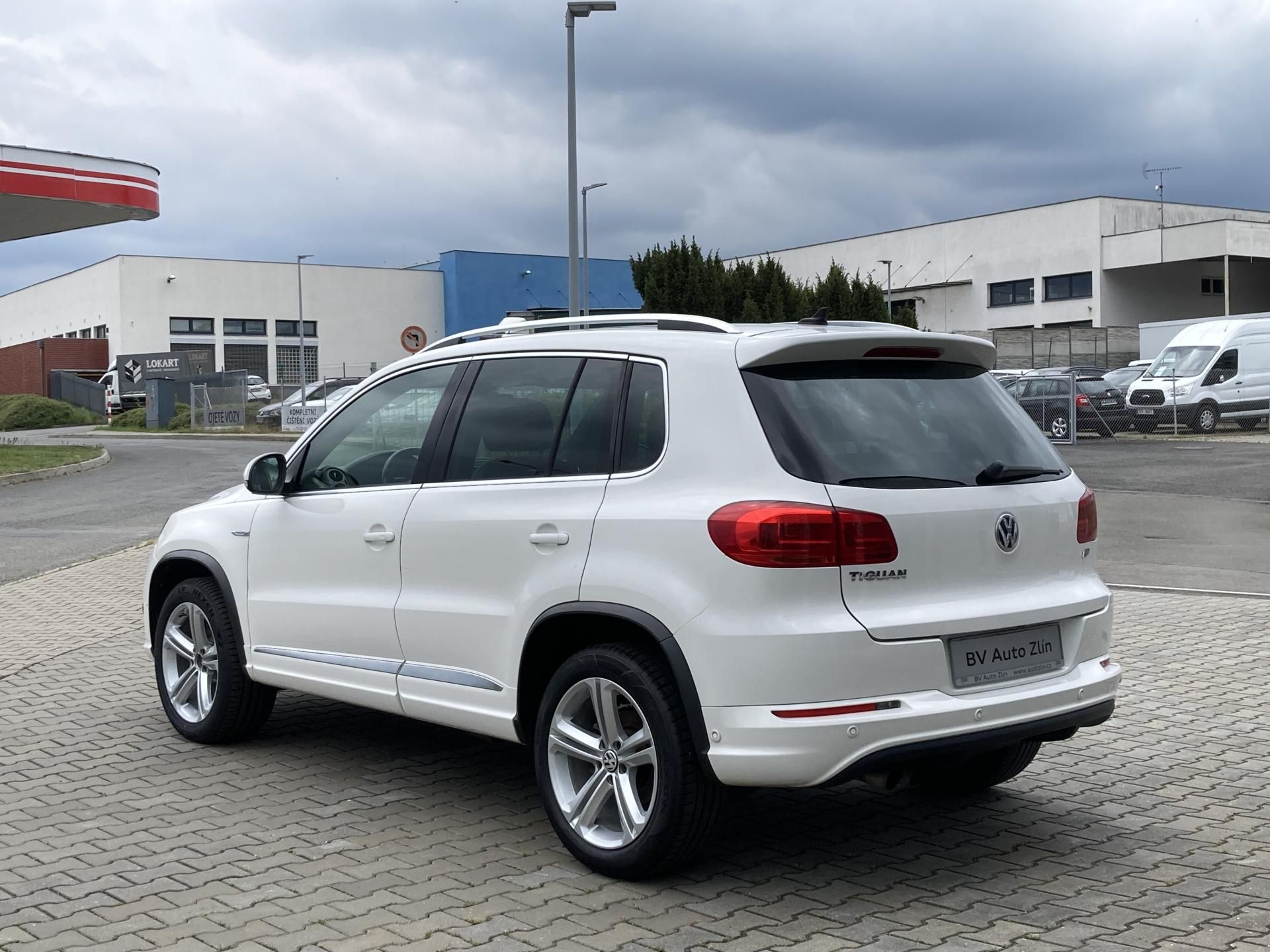 Volkswagen Tiguan, 2.0TDI R-line - fotka 3