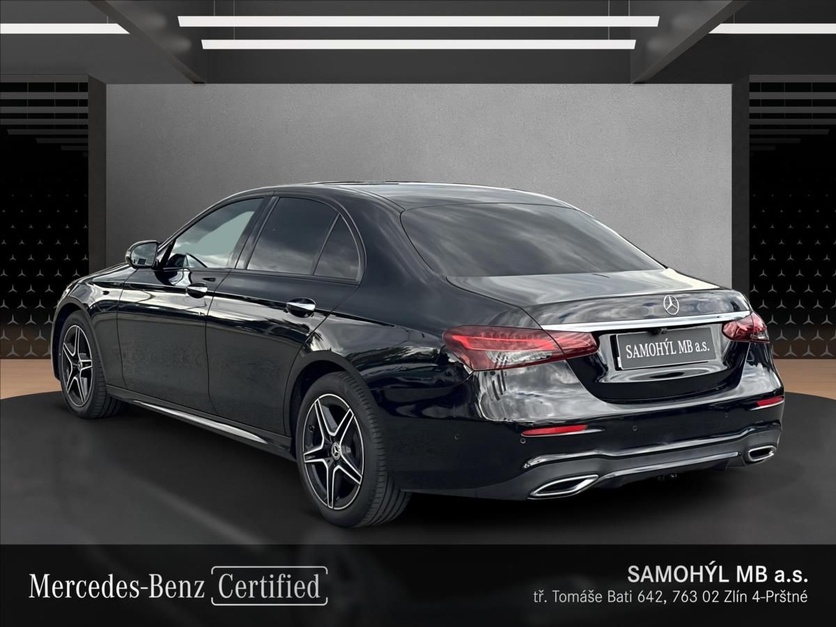 Mercedes-Benz Třídy E, 2,0 E 220d 4MATIC AMG linie - fotka 3