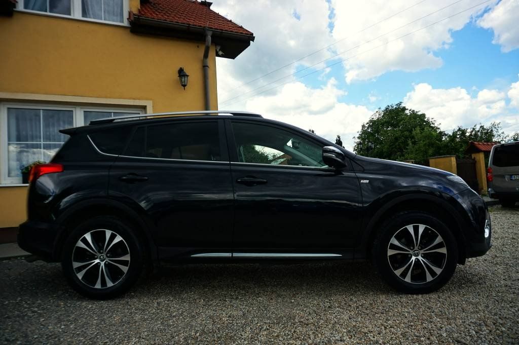 Toyota Rav4, 110 kW - fotka 4