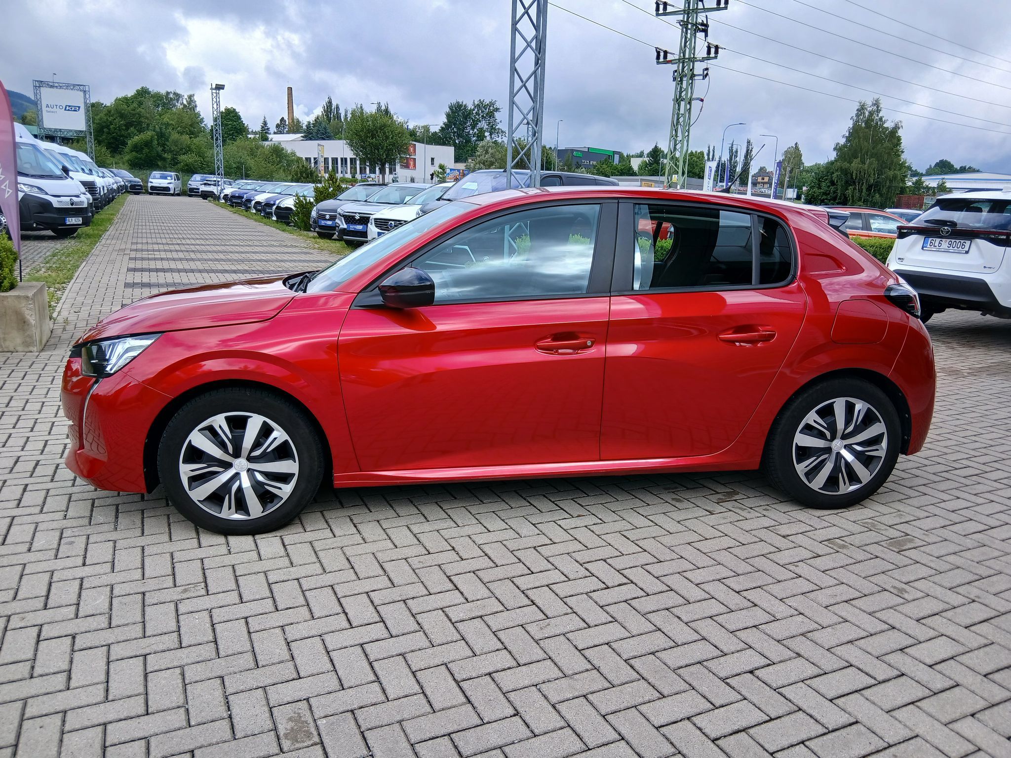 Peugeot 208, 1,2 Puretech 75k Active Pack - fotka 3