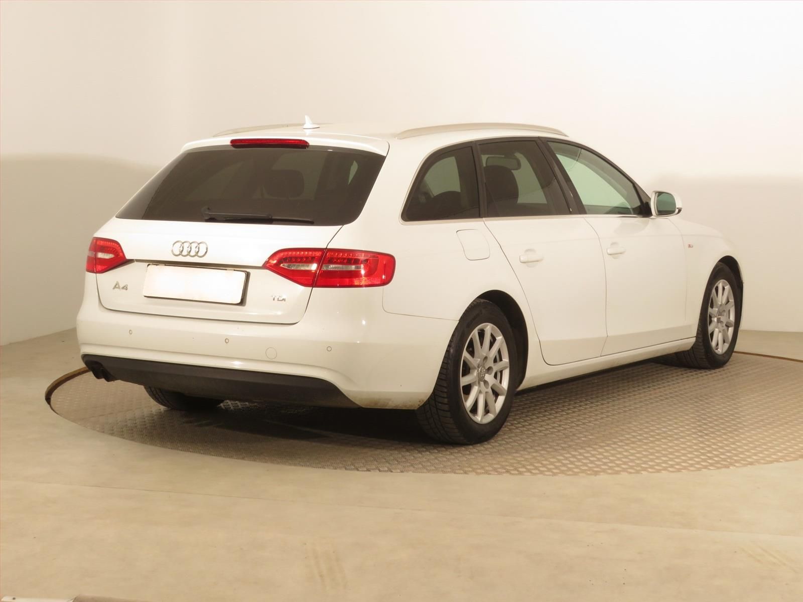 Audi A4, 2.0 TDI, Serv.kniha - fotka 5