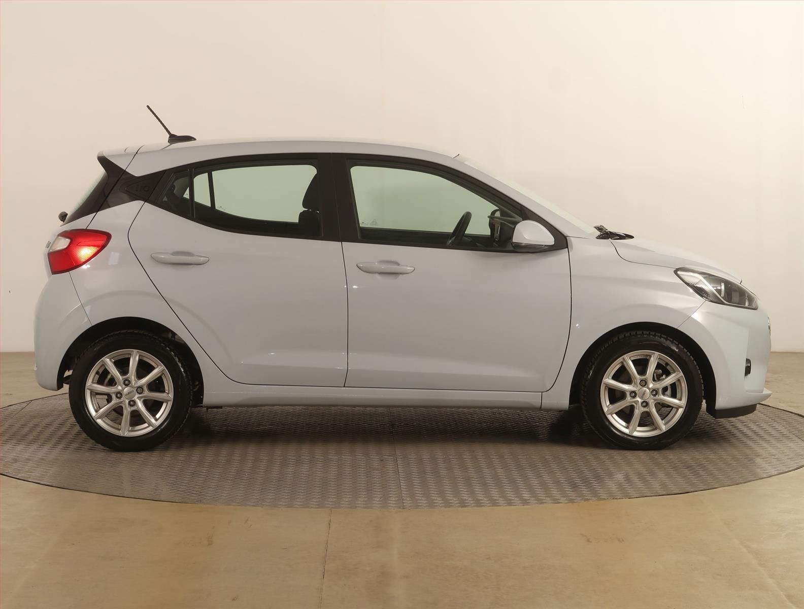 Hyundai i10, 1.2, Comfort, Serv.kniha - fotka 6