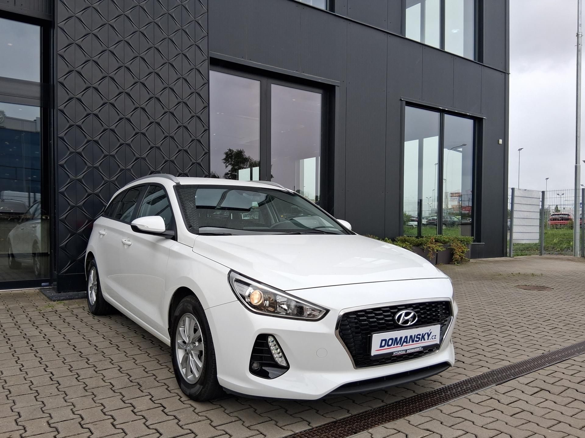 Hyundai i30, TRIKOLOR COMFORT 1.0T-GDi 88kW - fotka 6