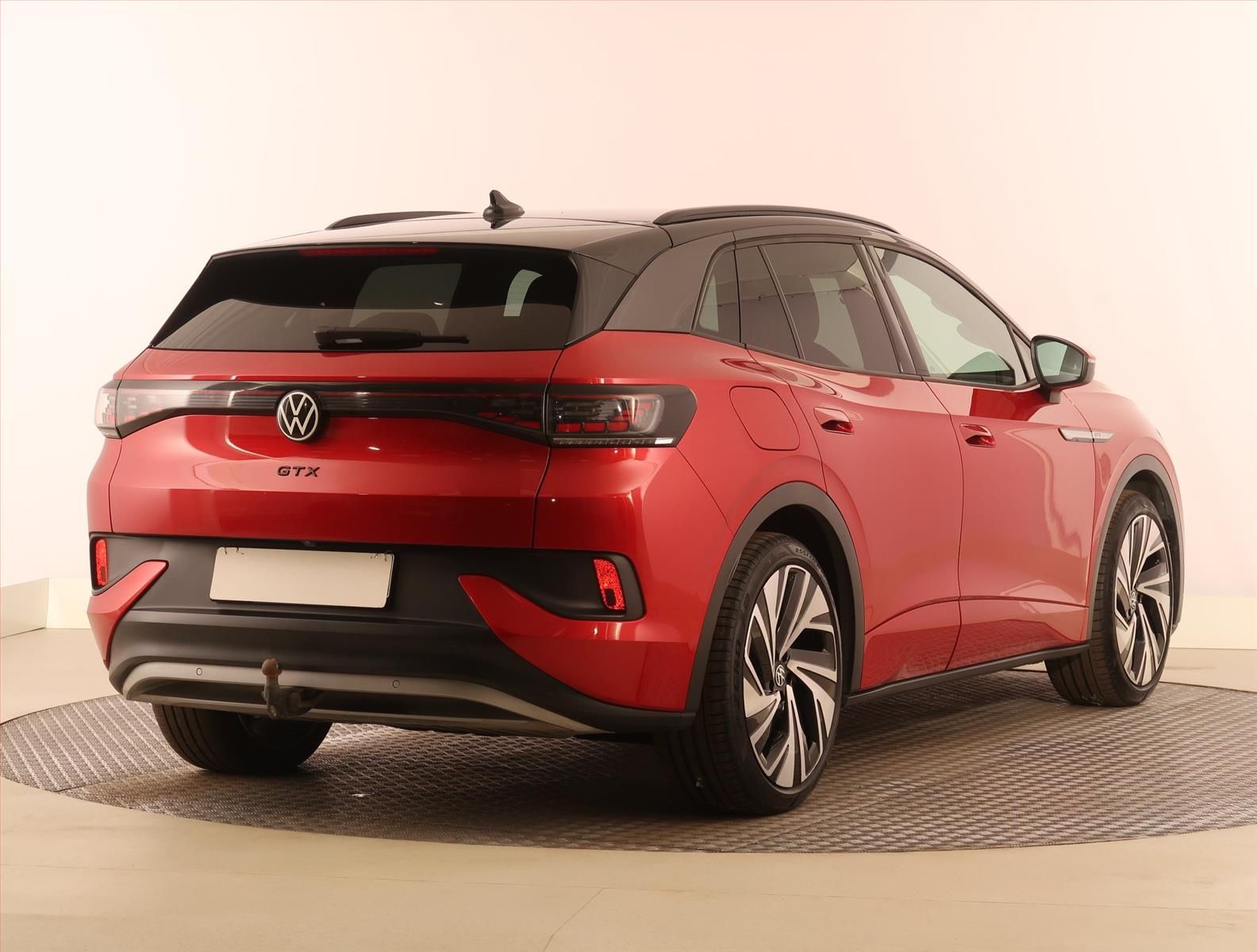 Volkswagen ID.4, GTX (82 kWh), SoH 92%, 4X4 - fotka 5