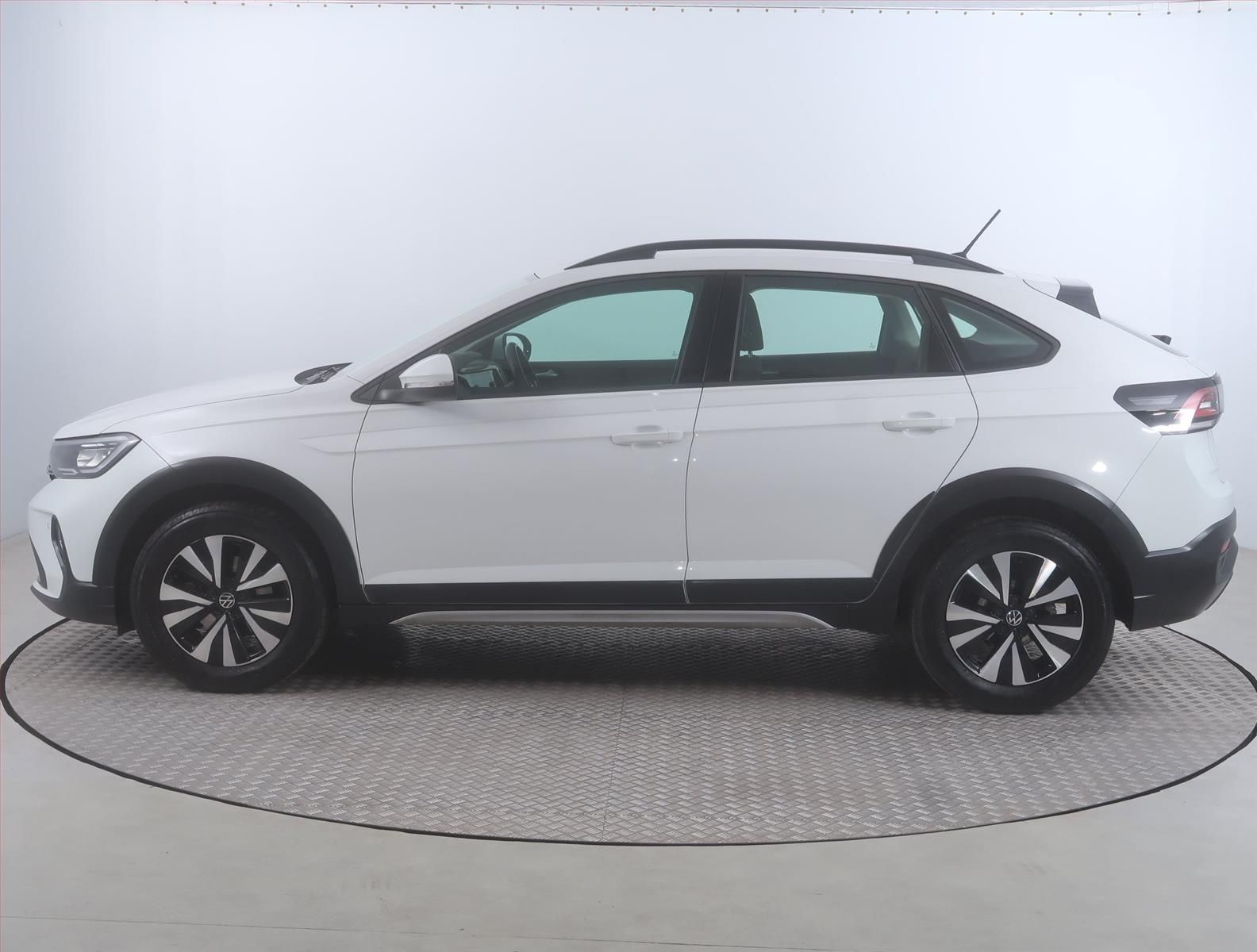 Volkswagen Taigo, 1.0 TSI, Life, Automat - fotka 3