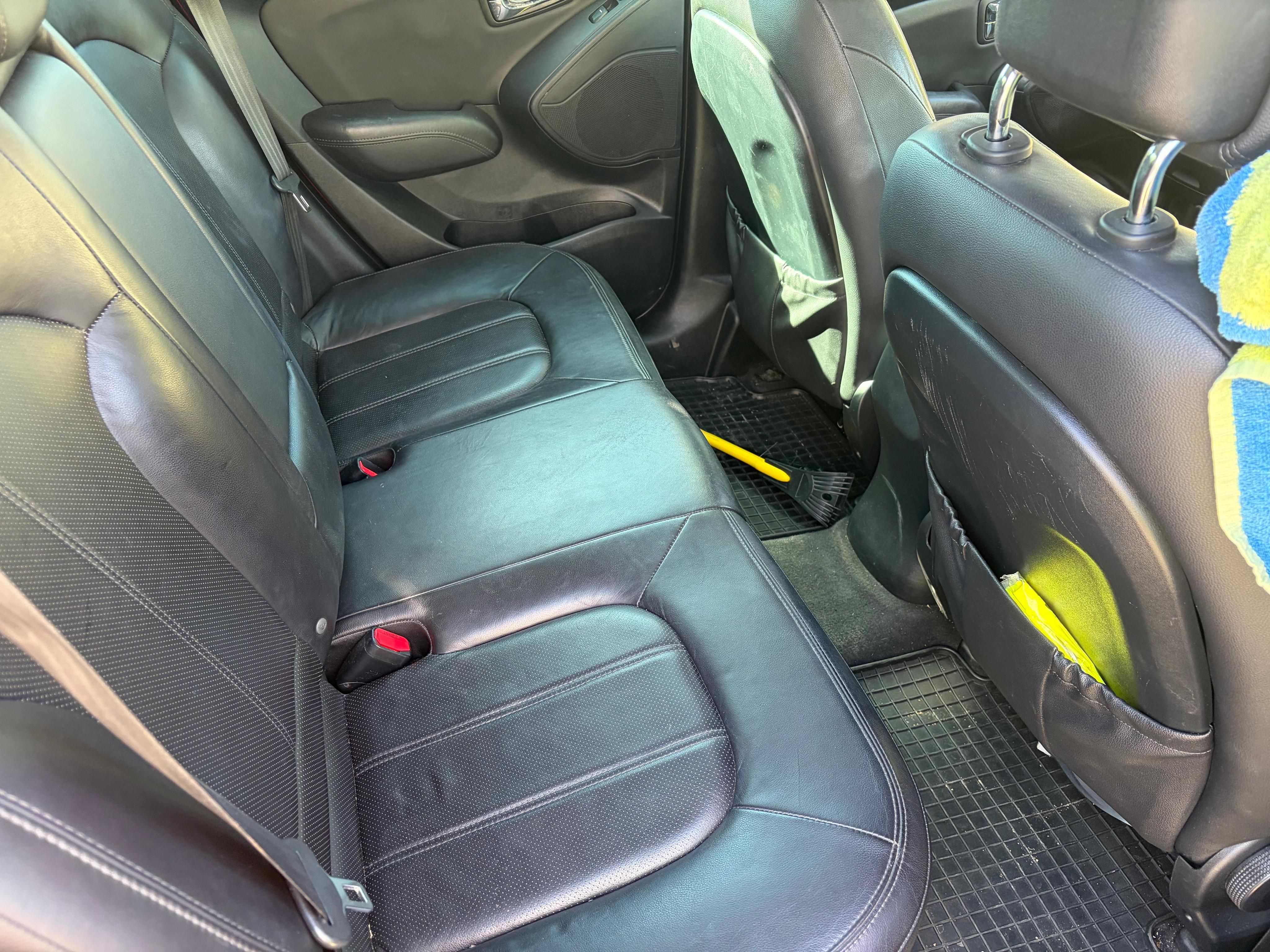 Hyundai ix35, Hyundai ix35 2,0 CRDI - fotka 3