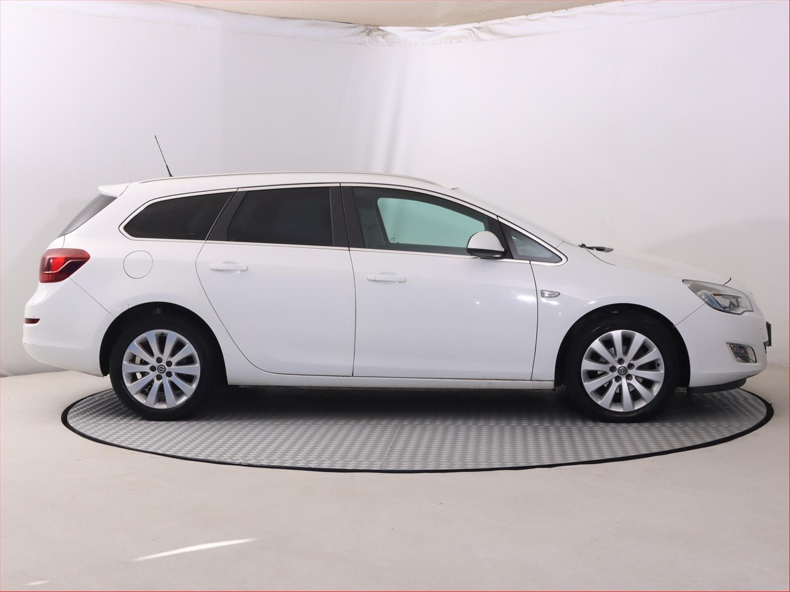 Opel Astra, 1.6 16V, Automat, Serv.kniha - fotka 6
