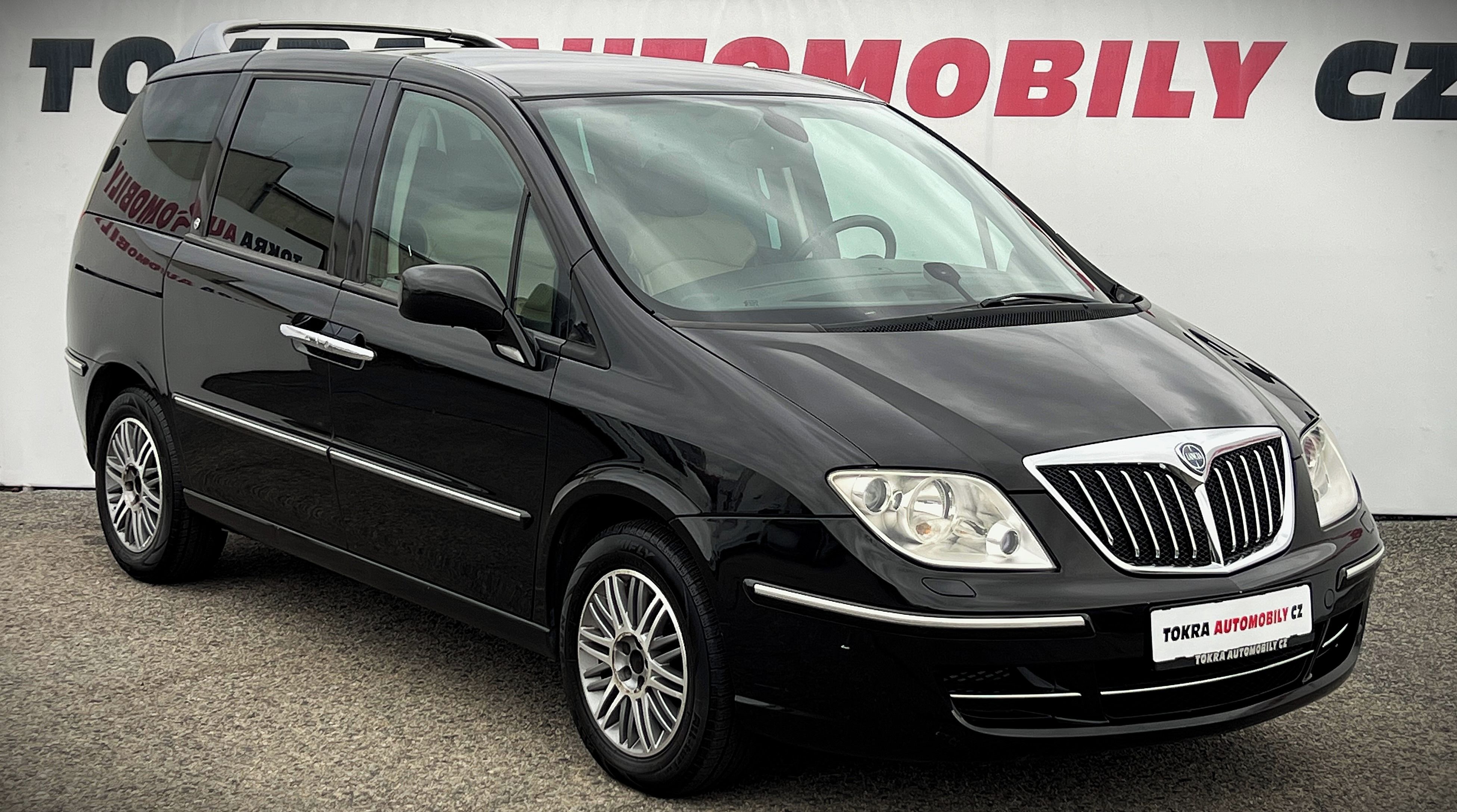 Lancia Phedra, 2.2JTD A/T Emblema Kůže 7míst - fotka 3