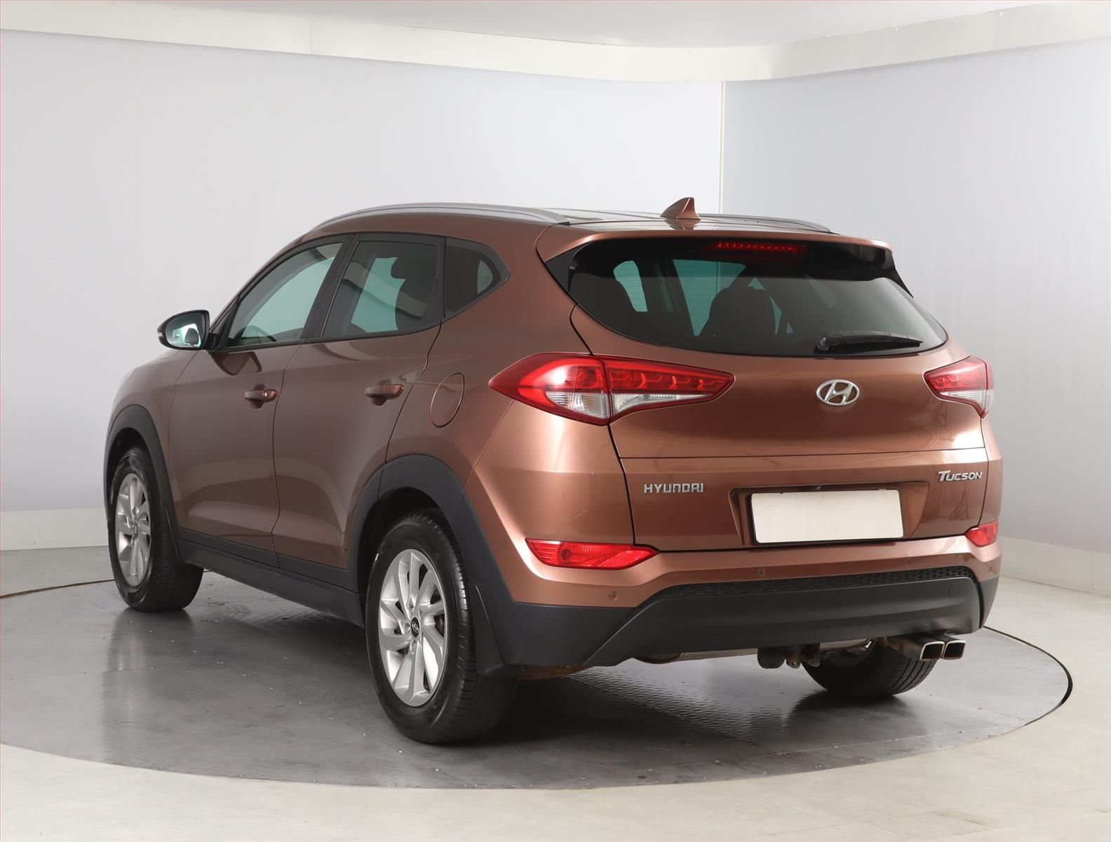 Hyundai Tucson, 1.7 CRDi, Serv.kniha, Navi - fotka 4