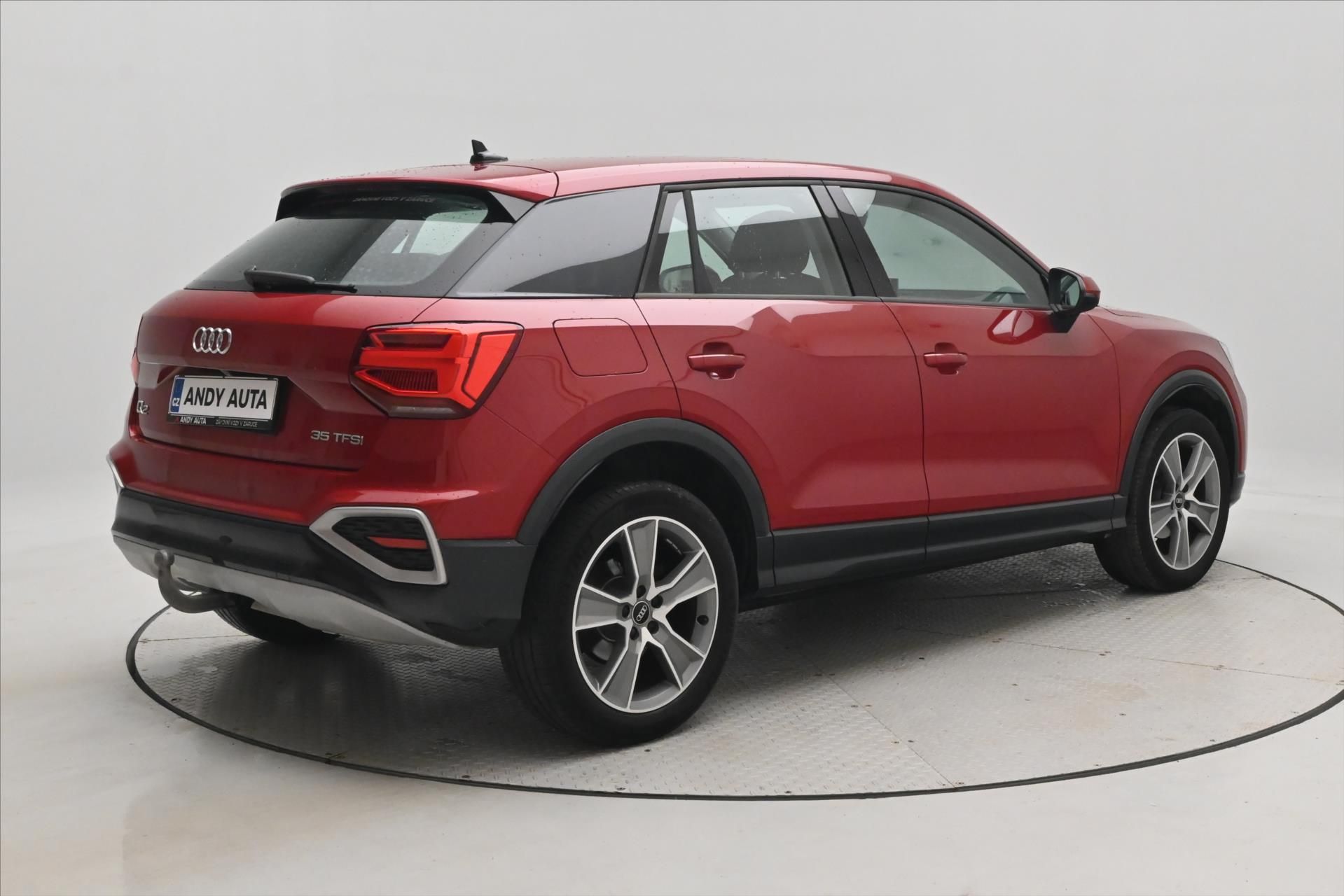 Audi Q2, 1,5 35 TFSI 110 kW S-Tronic Zá - fotka 5