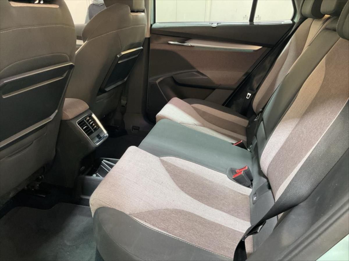 Škoda Enyaq, 0,0 IV60 132KW 62kWh TAŽNÉ - fotka 6