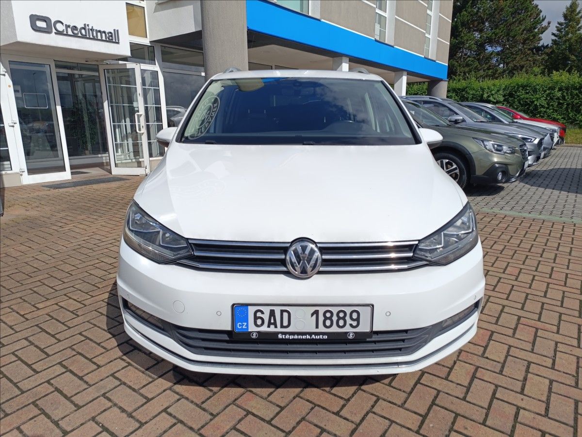 Volkswagen Touran, 2,0 TDi DSG Highline - fotka 3