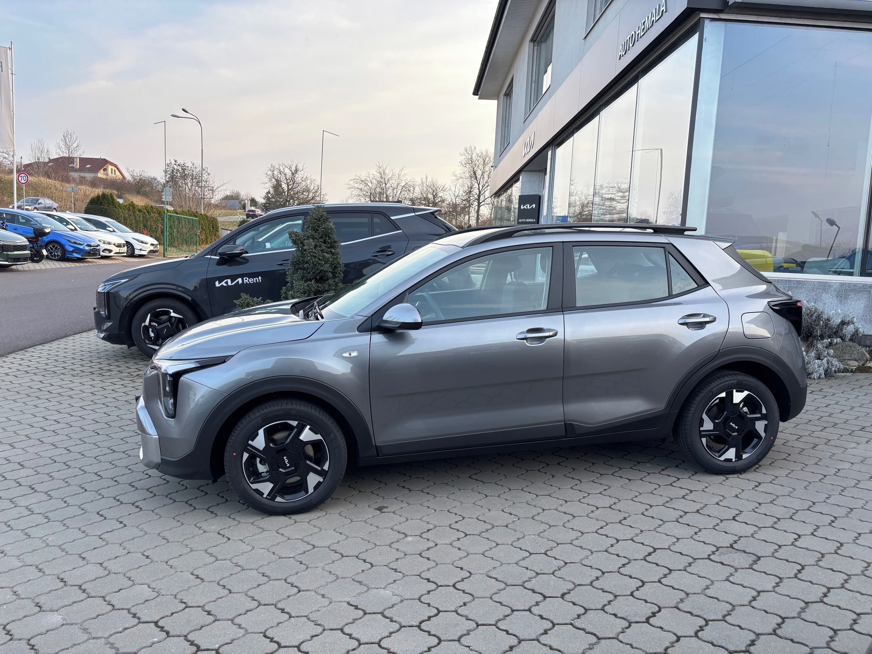 Kia Stonic, 1,0 74 kW SPIN - fotka 3
