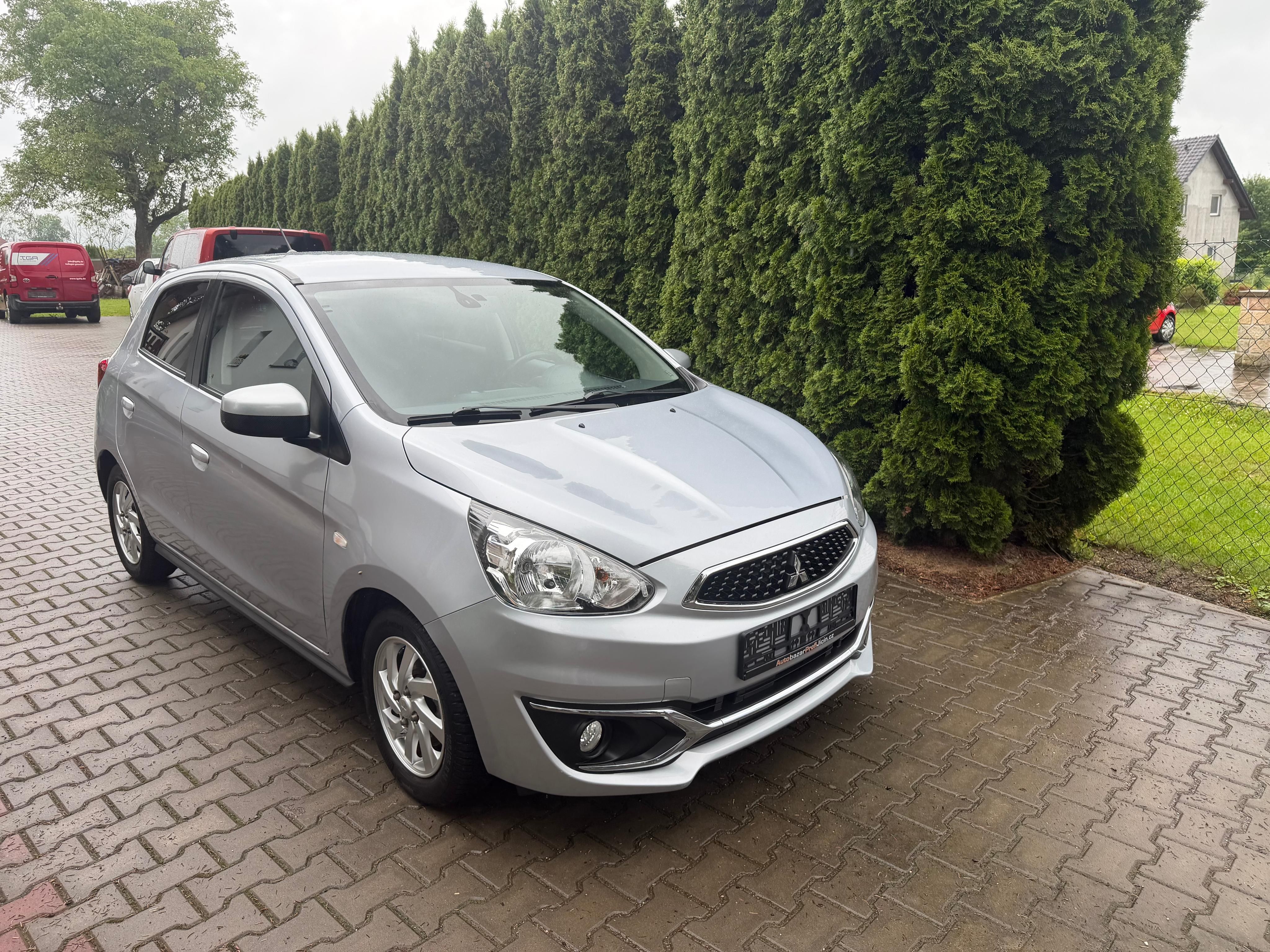 Mitsubishi Space Star, 1,2 Intro naj:24000km top stav - fotka 3