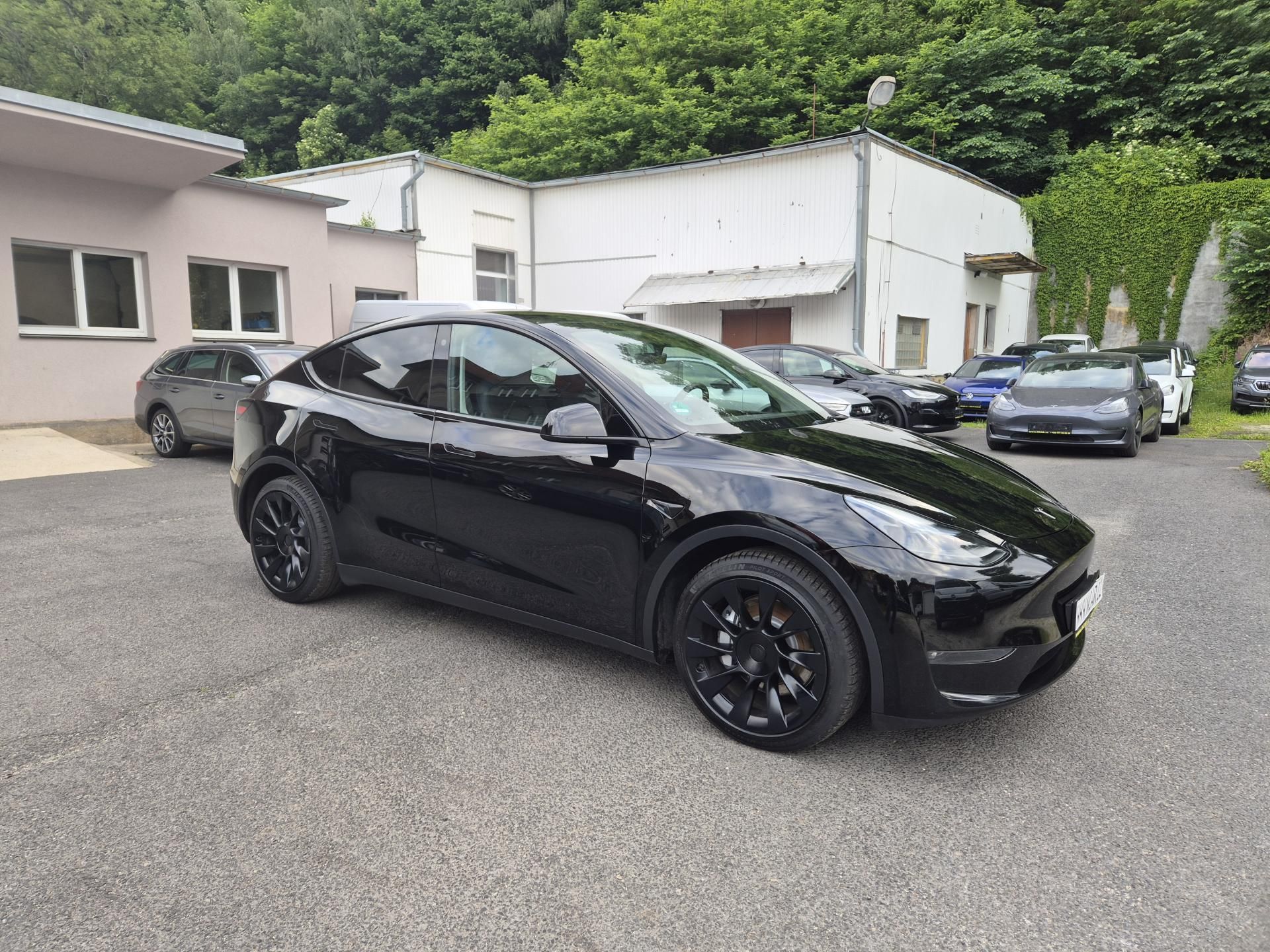 Tesla Model Y, LONG RANGE DUAL MOTOR TZ 92,0% - fotka 3
