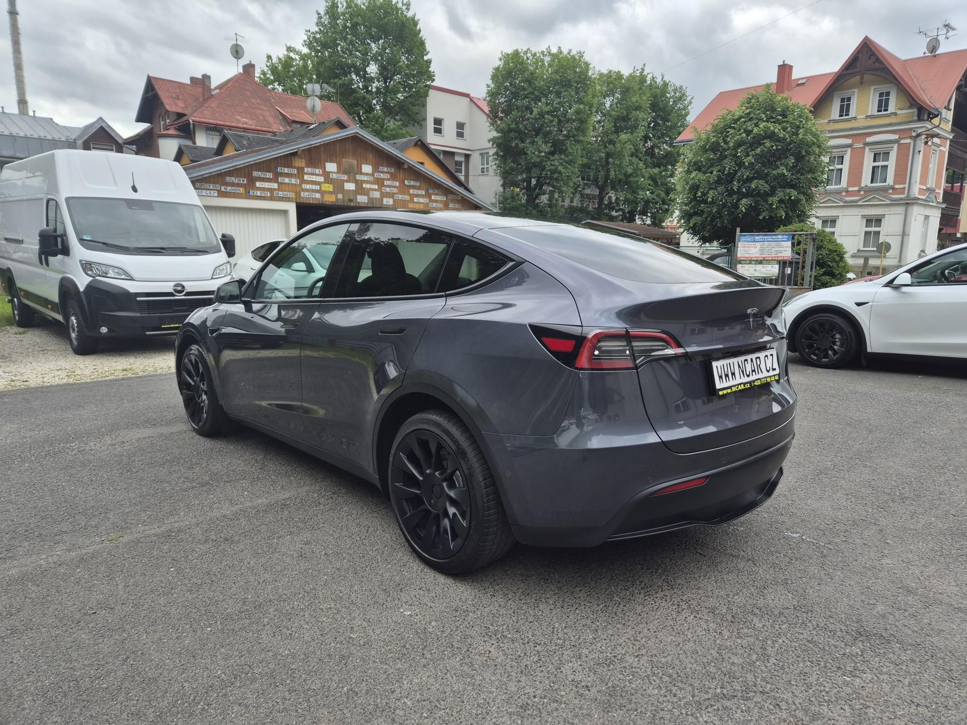 Tesla Model Y, LONGE RANGE DUAL MOTOR SOH 91% - fotka 4